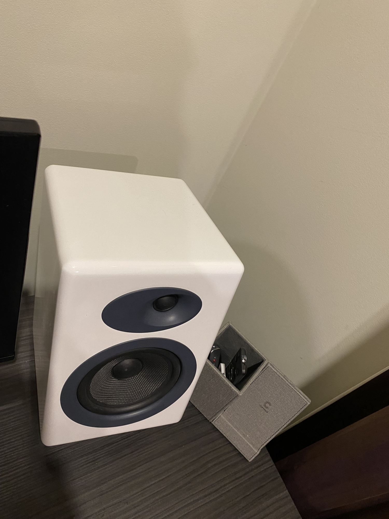 Audioengine A5+ Active Speakers (white) ﻿ Stereo, Home Cinema