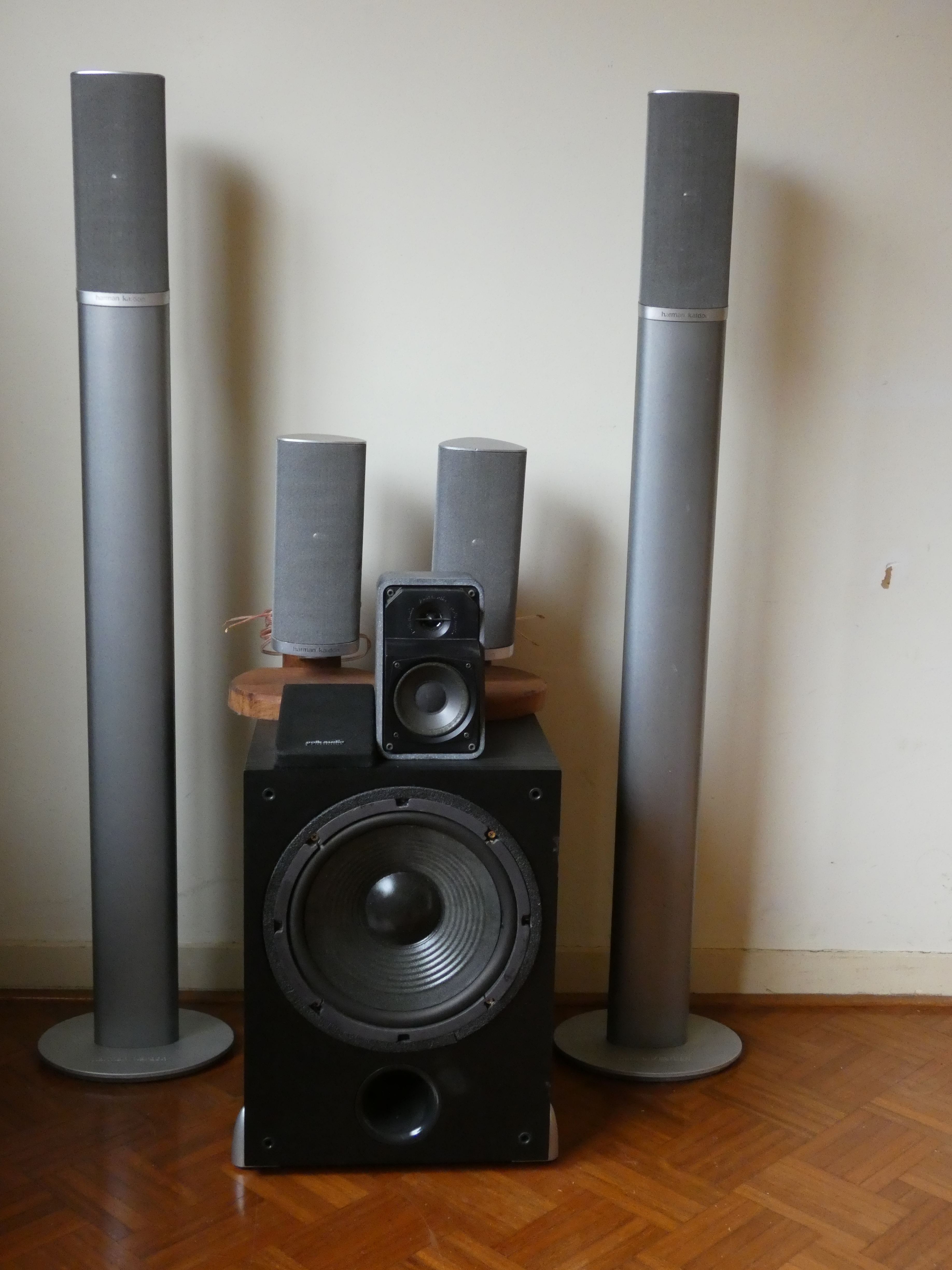 HK/Polk Surround Speakers 5.1 with subwoofer ﻿ Stereo, Home Cinema