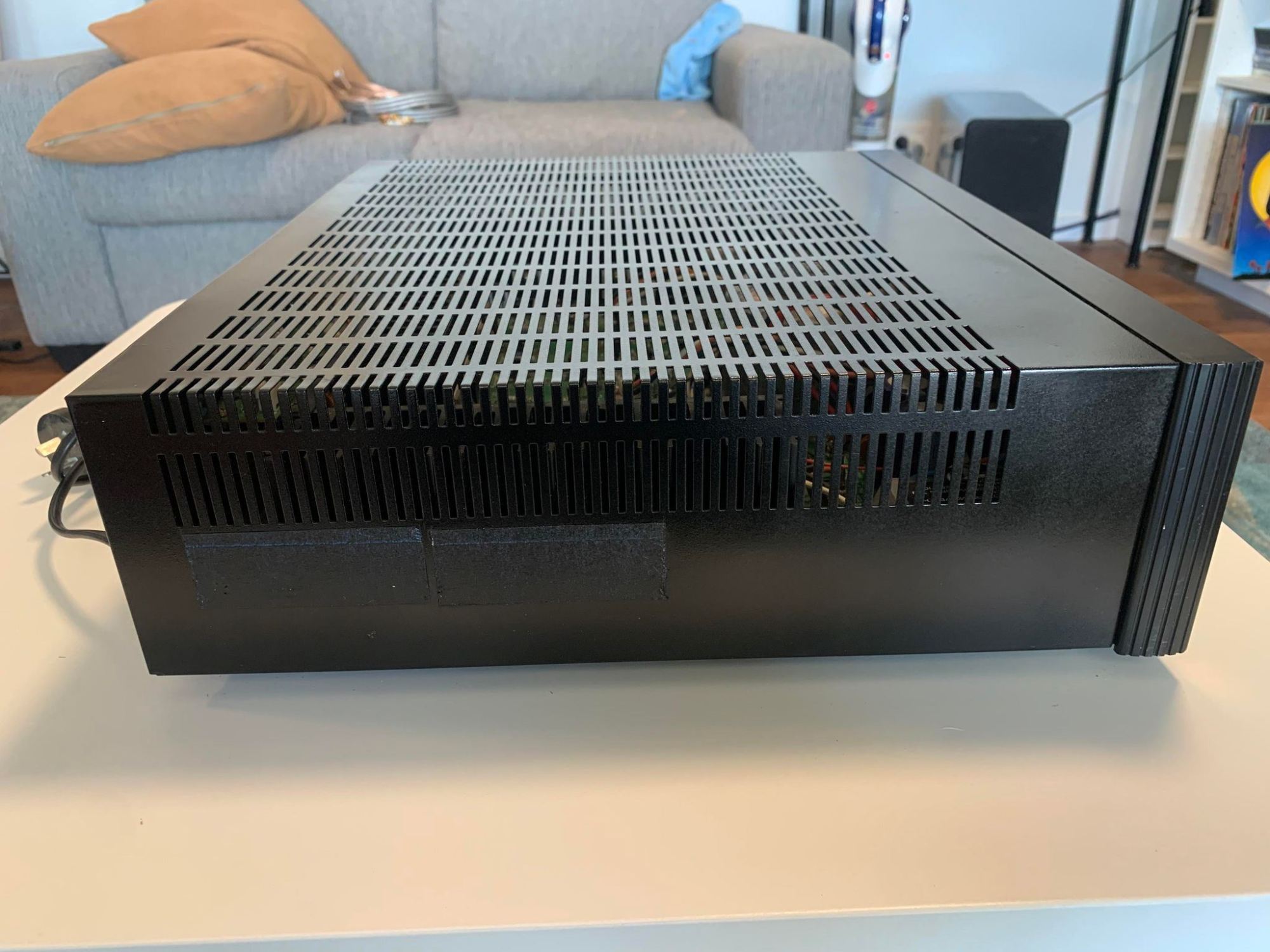 Rotel RB-956AX left.jpg