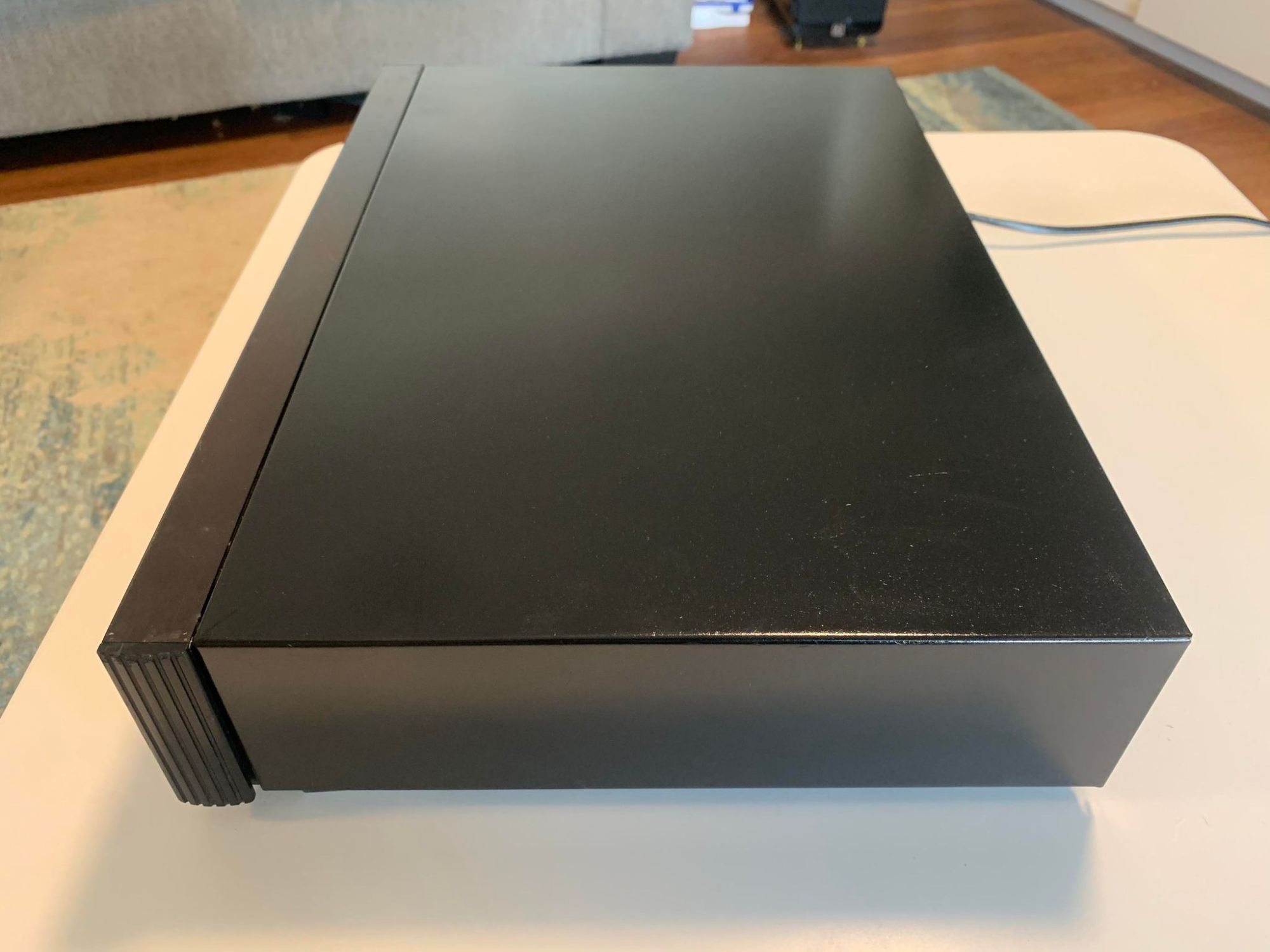 Rotel RSP-960AX  right.jpg