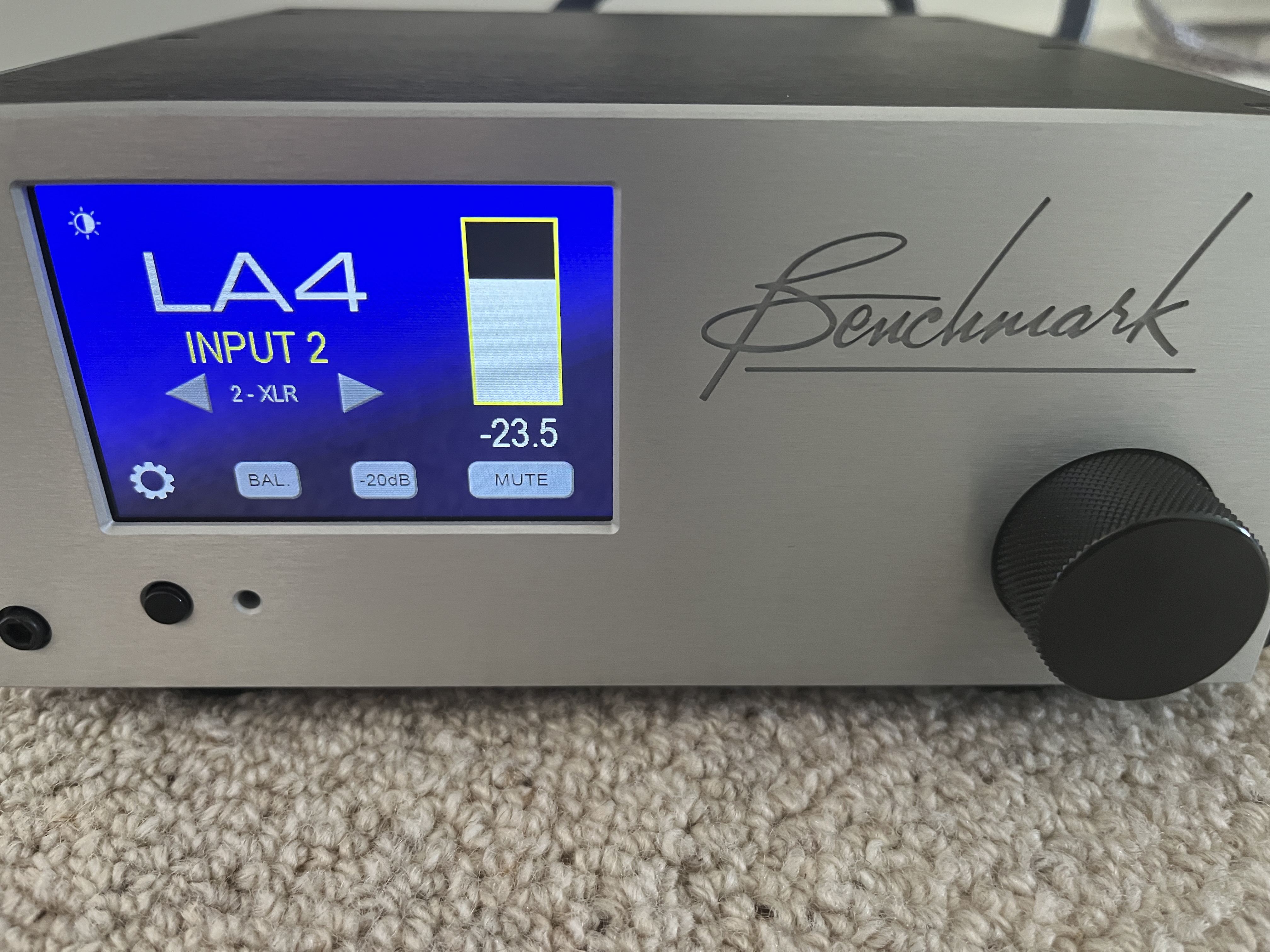 Benchmark LA4 preamp best preamp under 3k ﻿ Stereo, Home Cinema