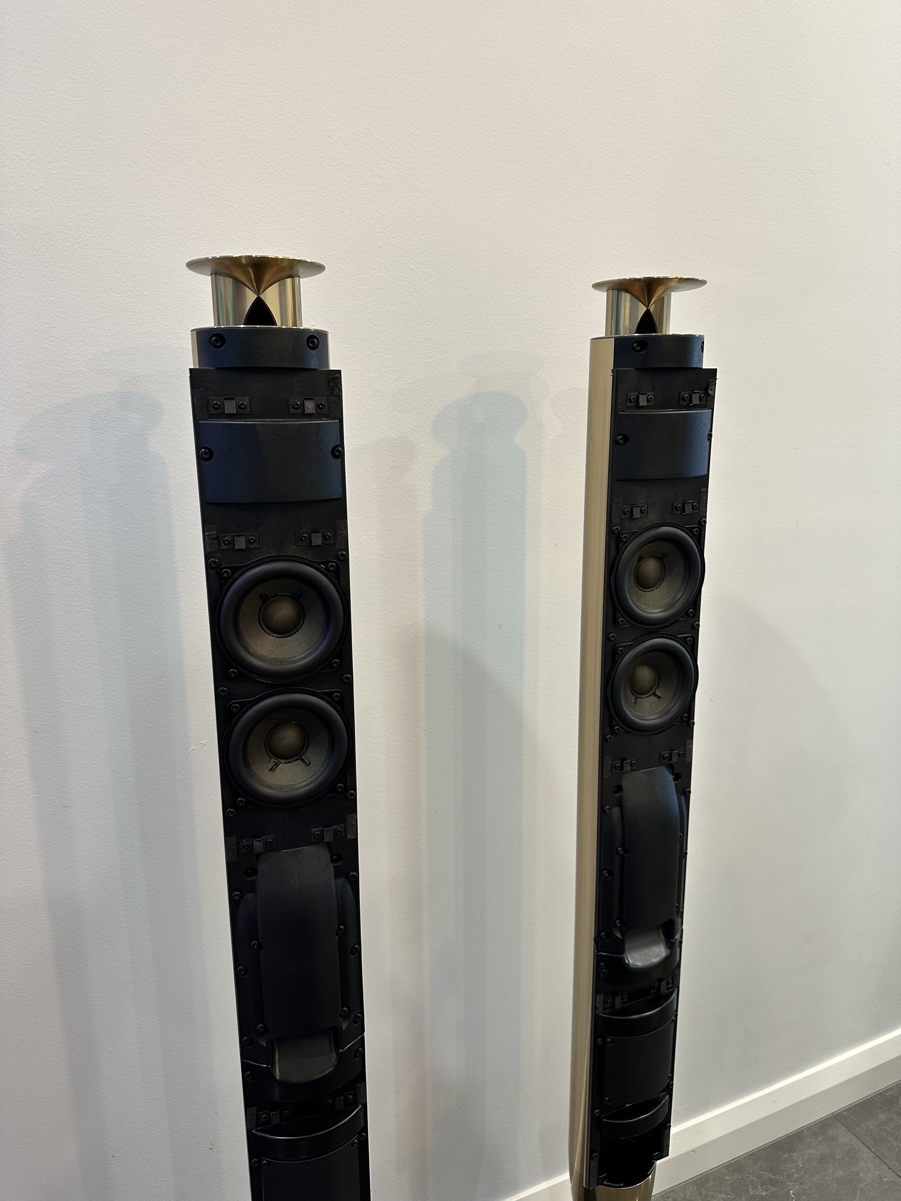 Bang & Olufsen Beolab 18 Wireless Loud Speaker + Beosound C - Stereo ...