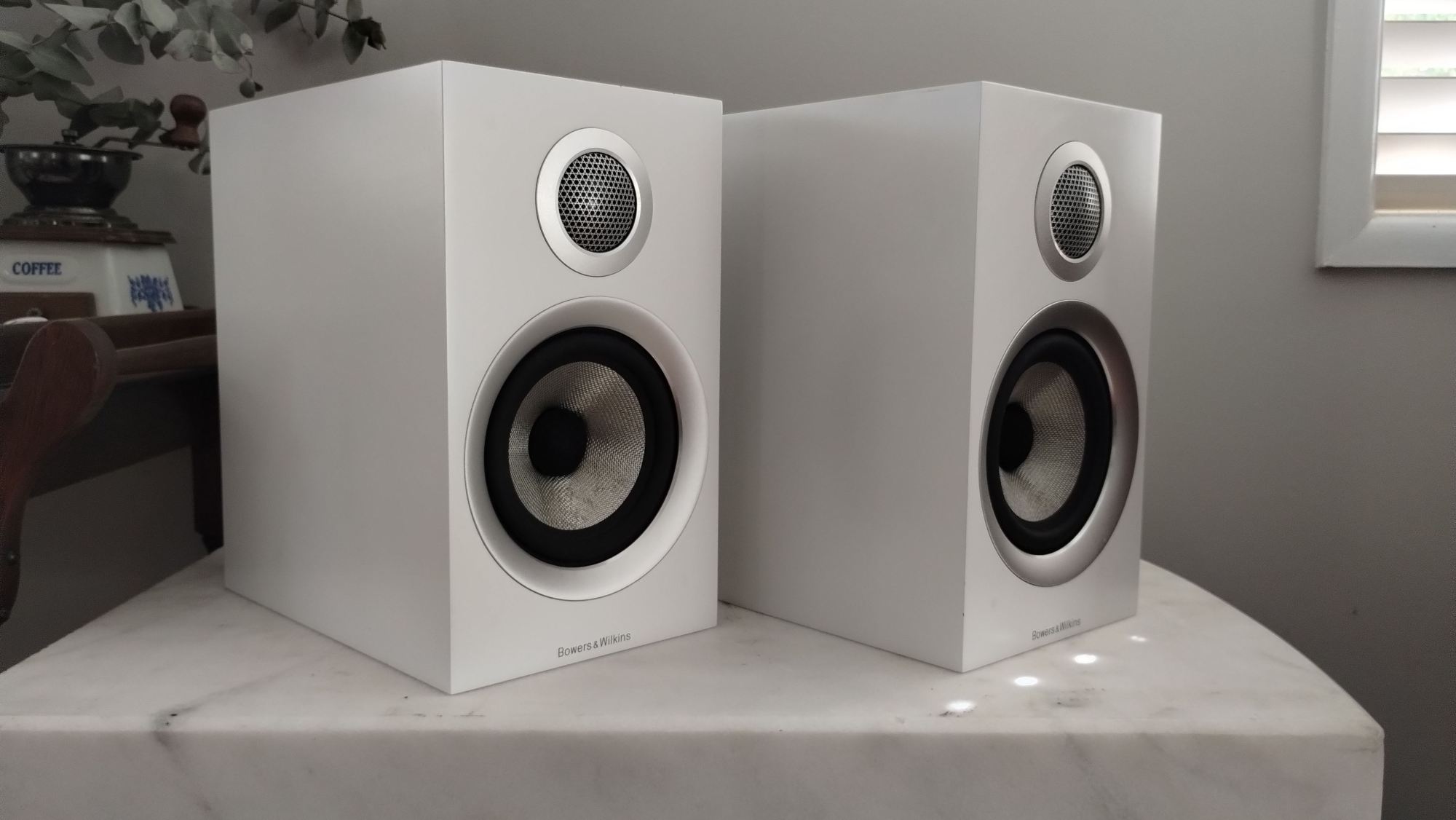 B&W 707 S2 Bookshelf Speakers |﻿ Stereo, Home Cinema, Headphones Components