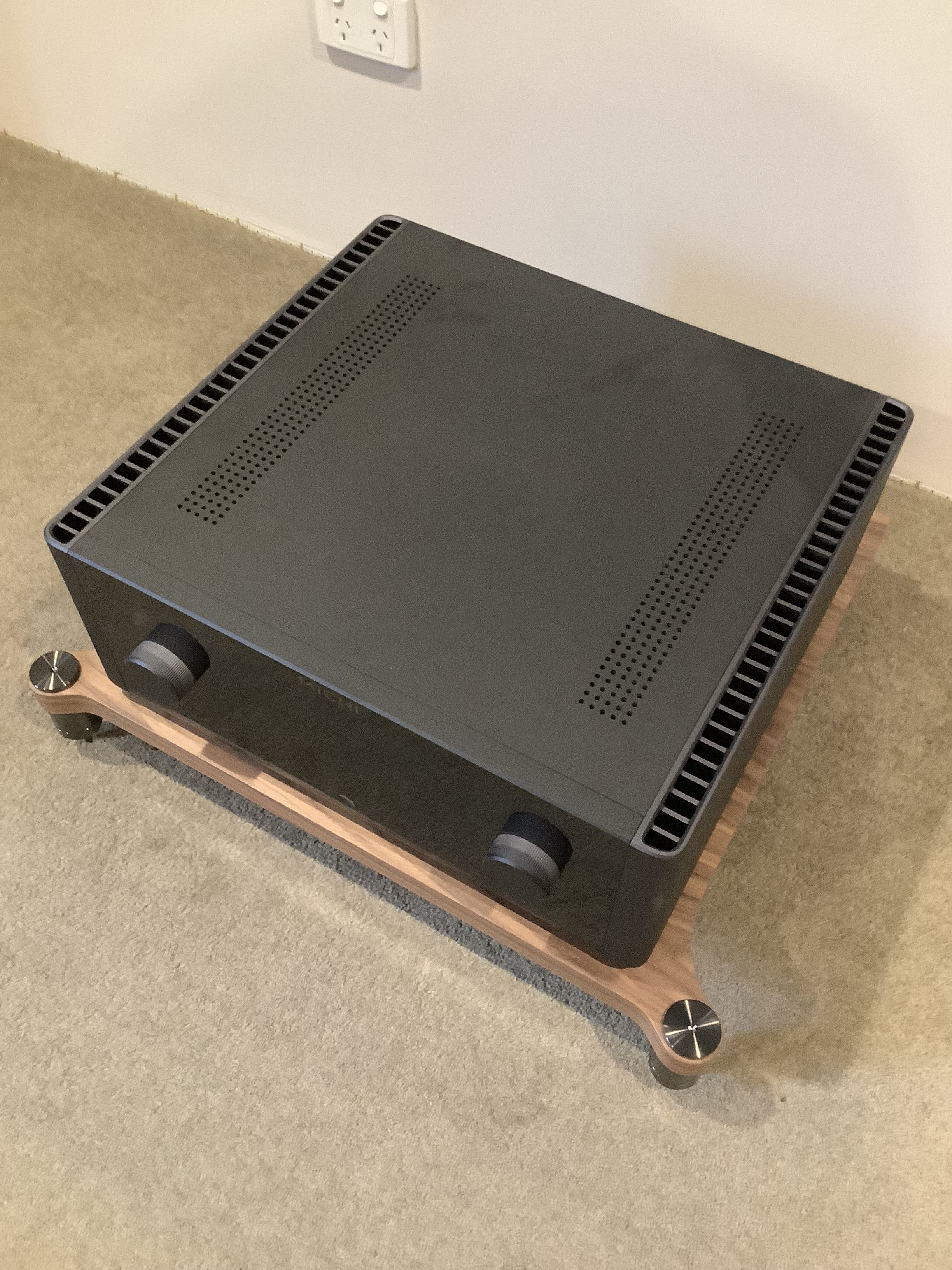 Michi X5 ( series 1) integrated amp (Perth) - Stereo, Home Cinema ...