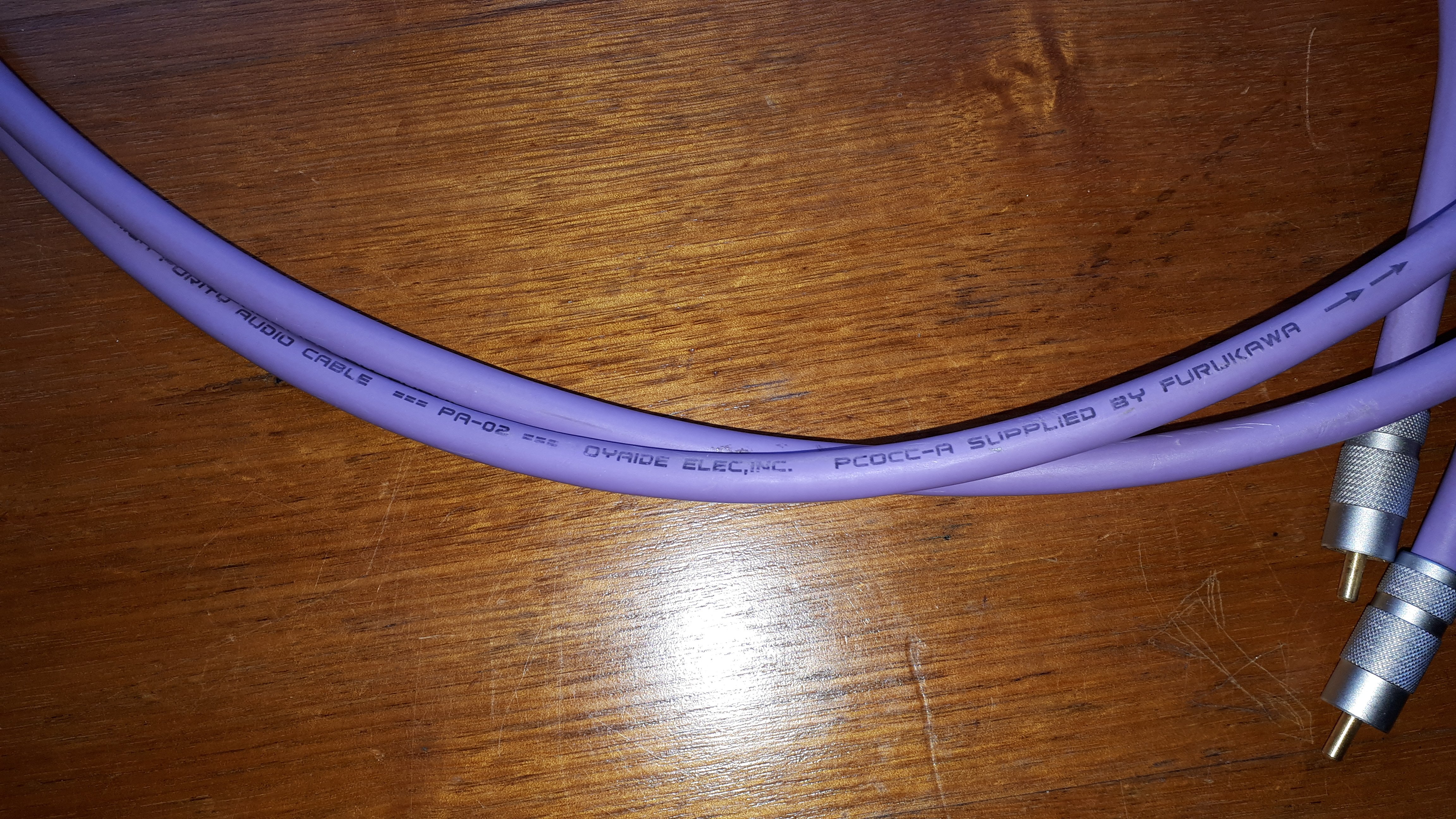 Oyaide RCA interconnects - 1.05m - excellent.