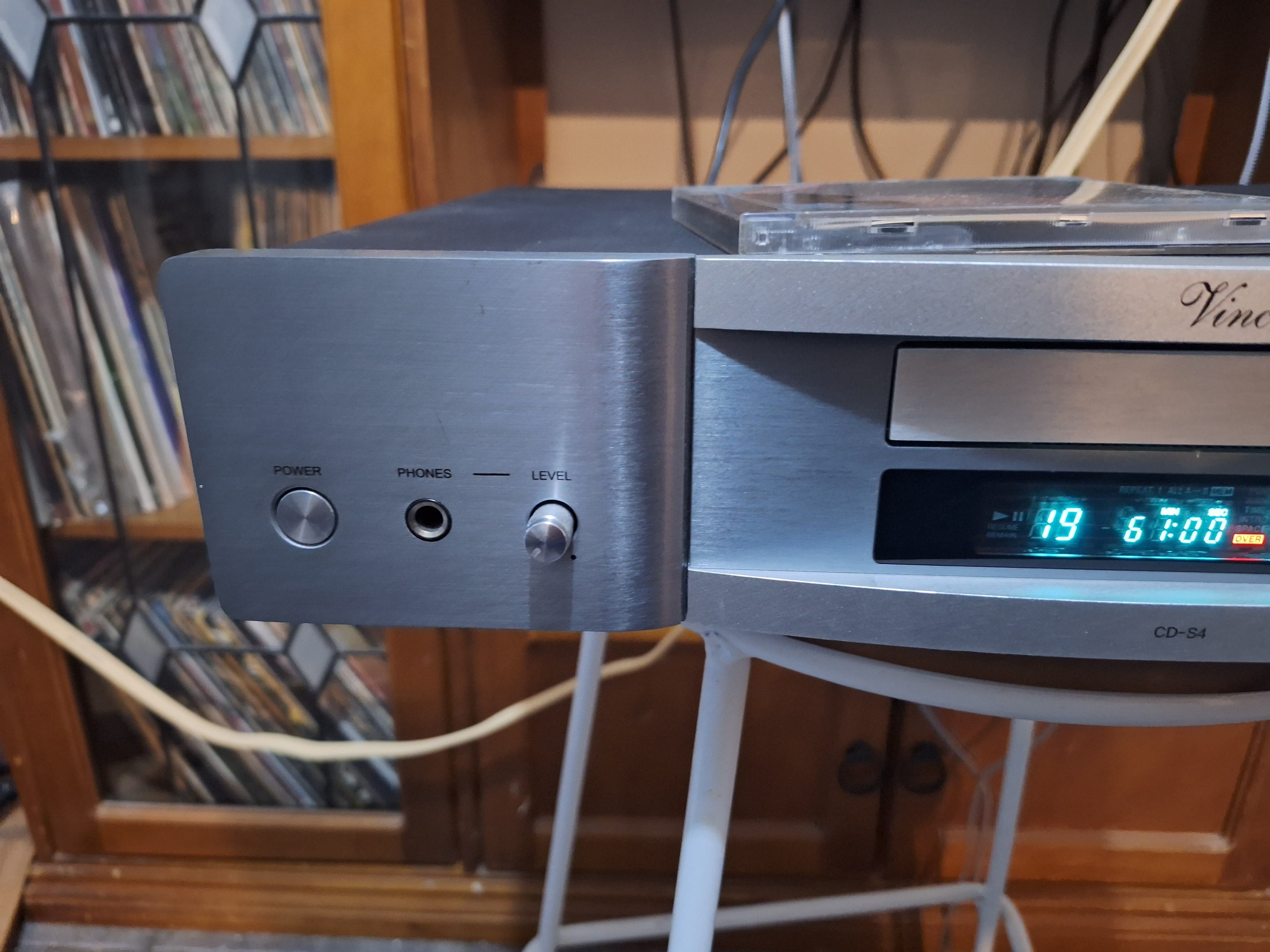 SA-FS: Vincent CD player model CD-S4