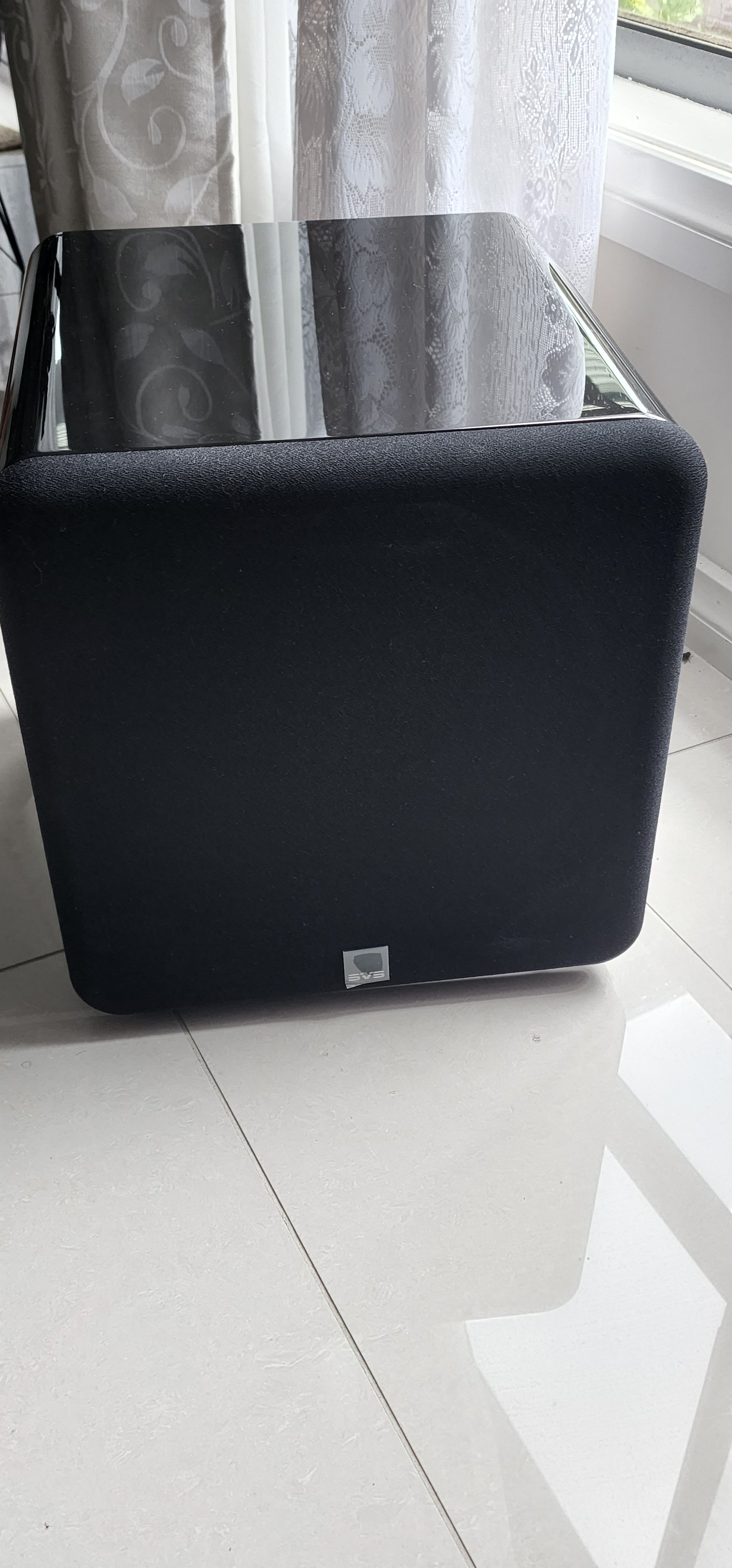 SVS SB1000 Pro in piano gloss black