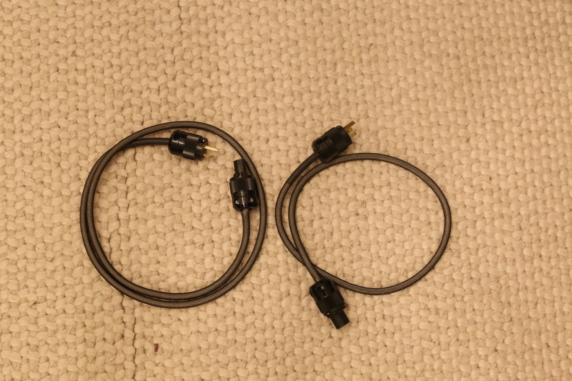 Zu Mission Power Cables US Plug, 2 available 1.5m and 1m ﻿ HiFi and