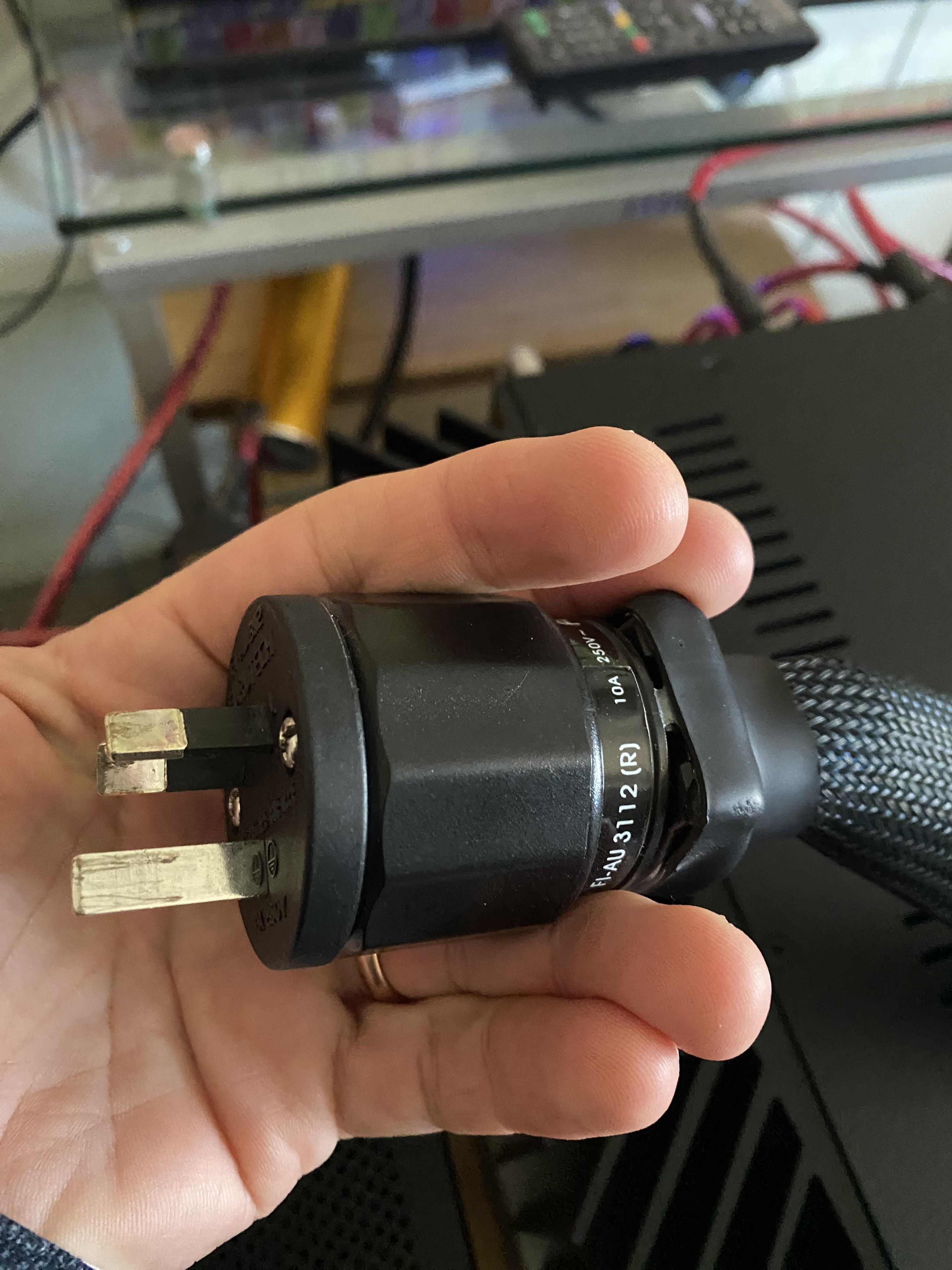 CommonGround Whisper power cable ﻿ HiFi and Cinema Cables & Accessories