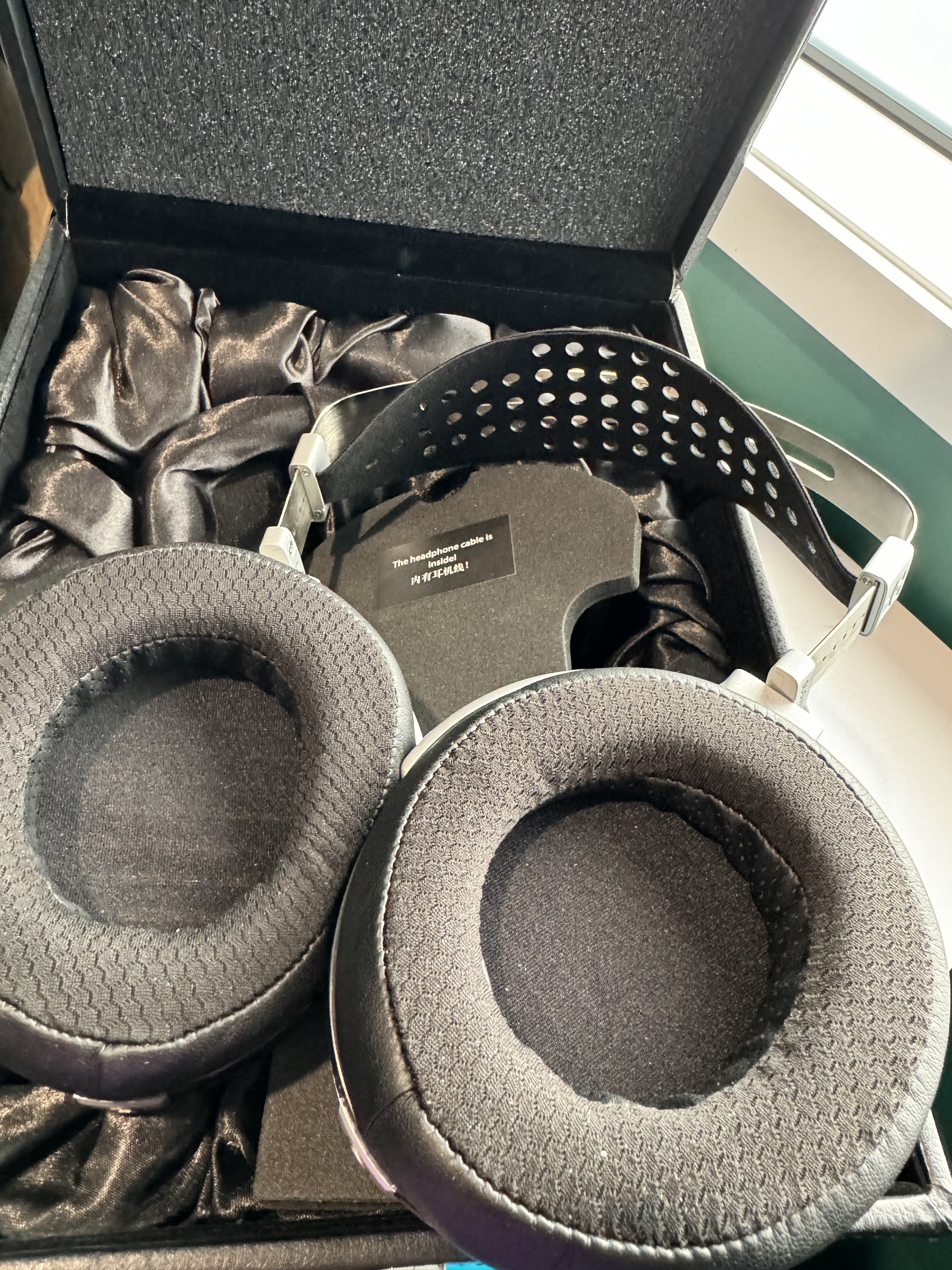 Hifiman Susvara 3.5mm version, hardly used.