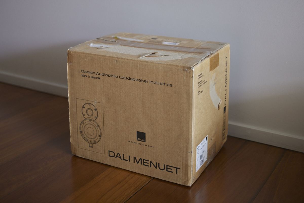 Dali Menuet Bookshelf Speakers