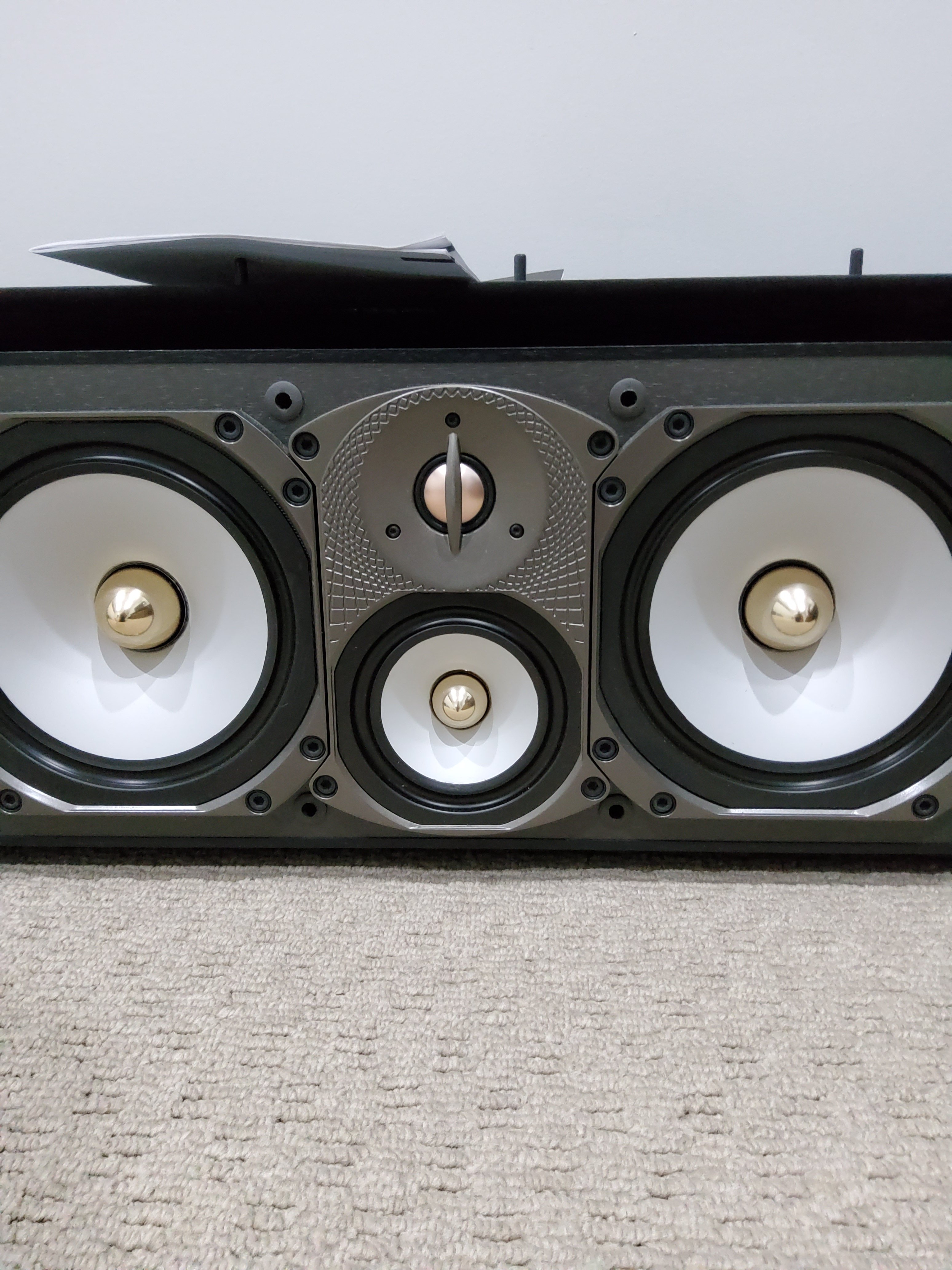 Paradigm Studio CC690 center speaker Version 4