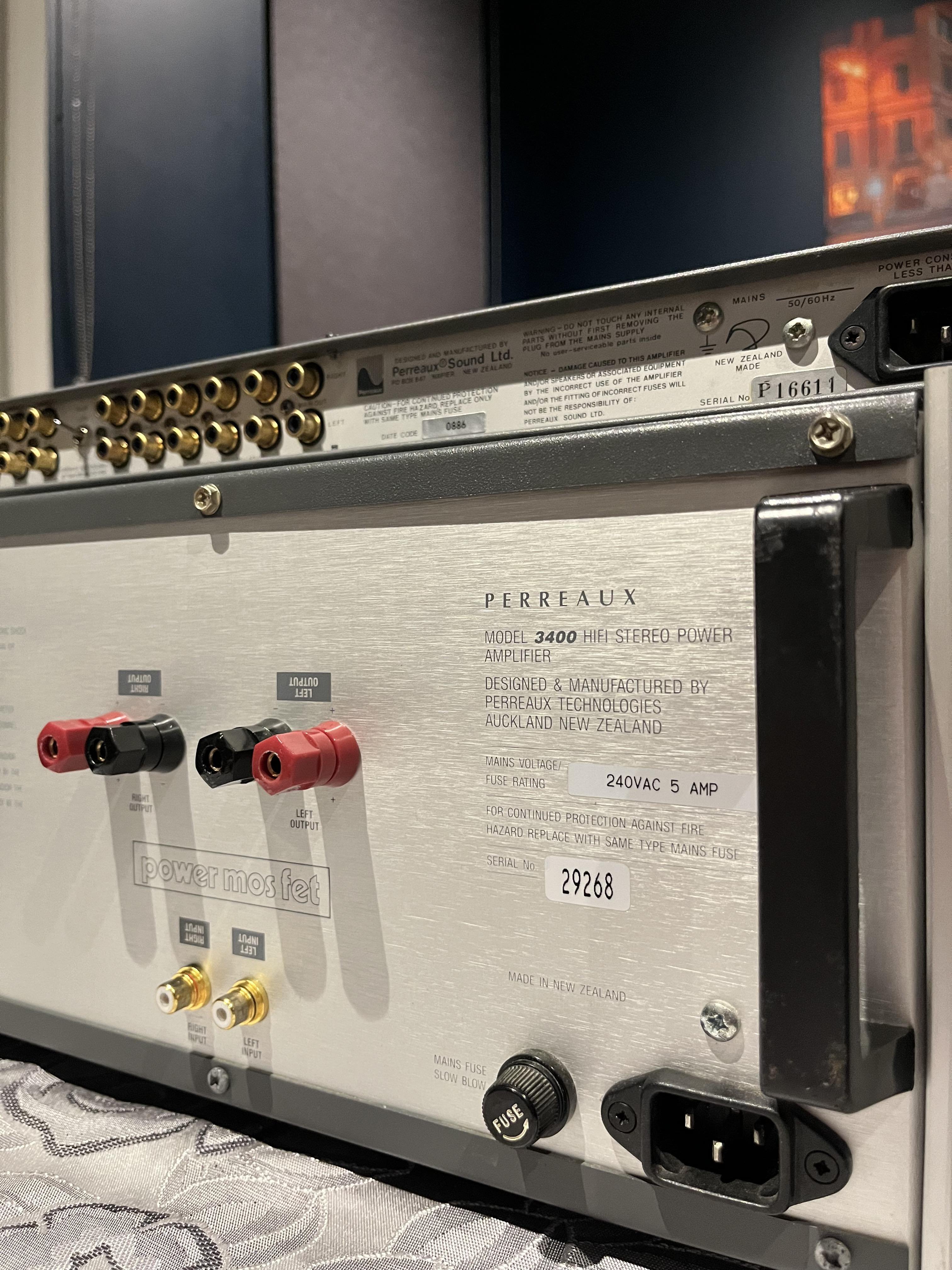 FS: Perreaux 3400/SM3 Power & Preamp