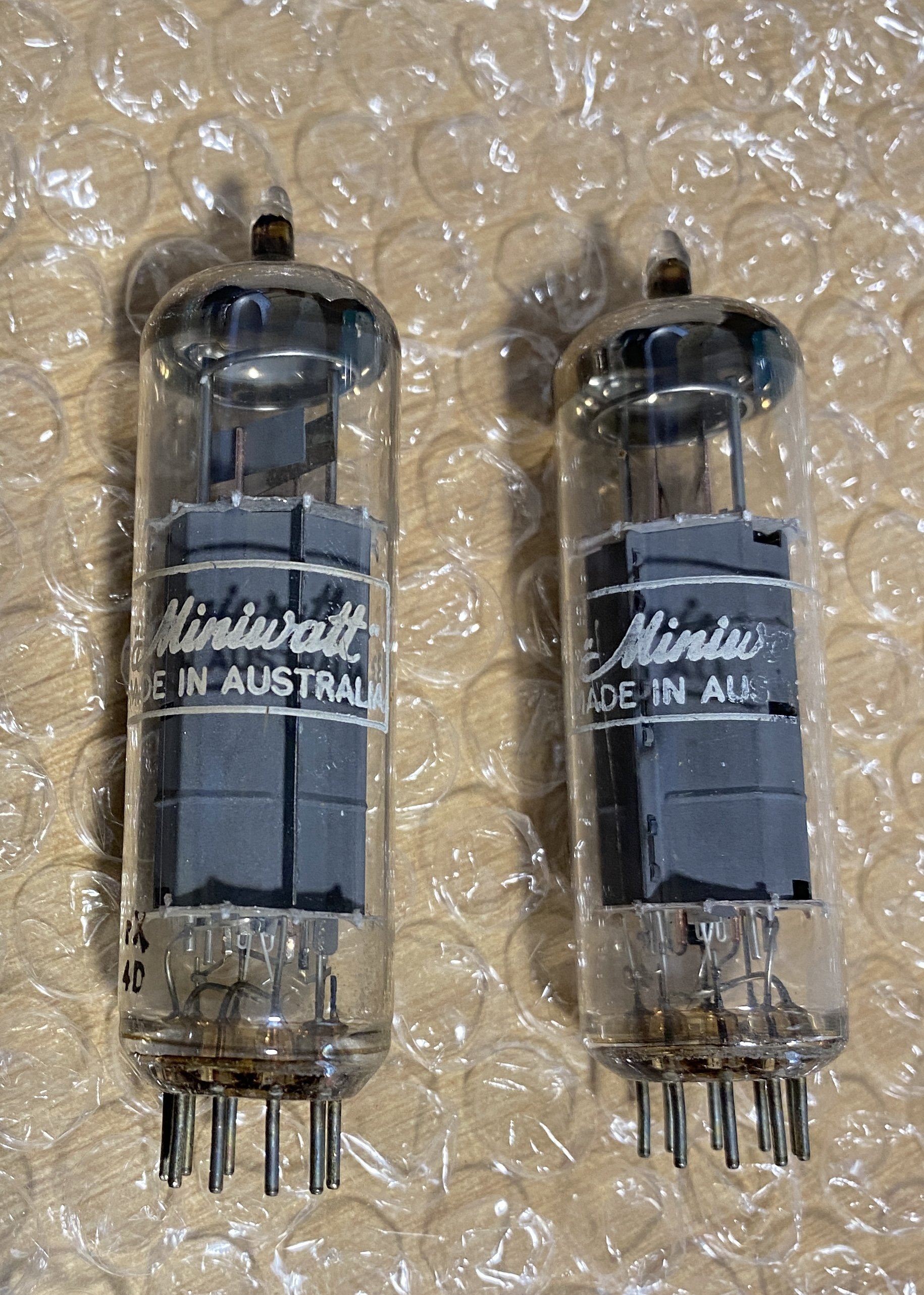 2 x EL84 Philips Miniwatt (6BQ5) Tubes - Hi-Fi and Cinema Cables