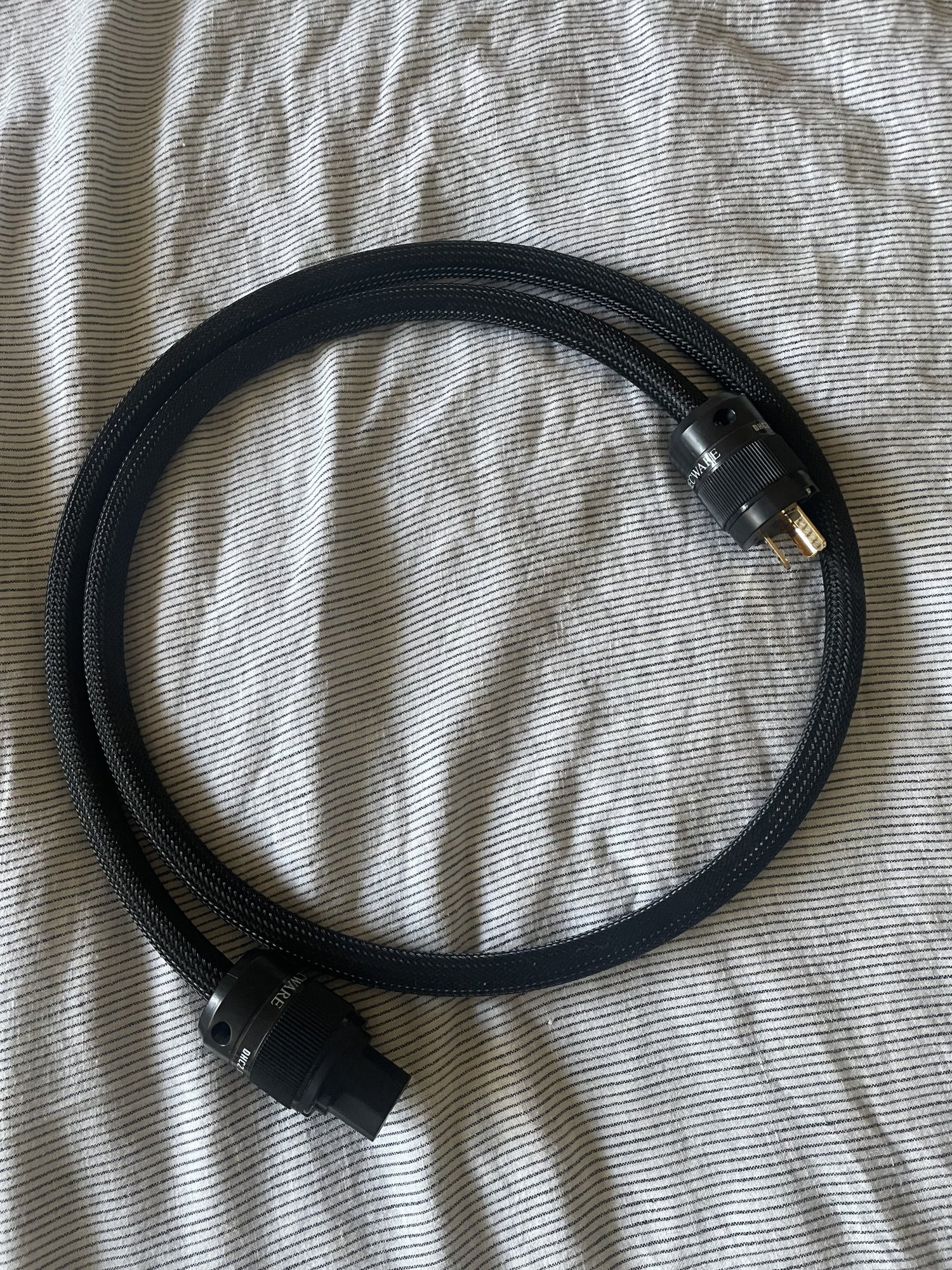 Decware silver 1.5m power cord (Aus) ﻿ HiFi and Cinema Cables