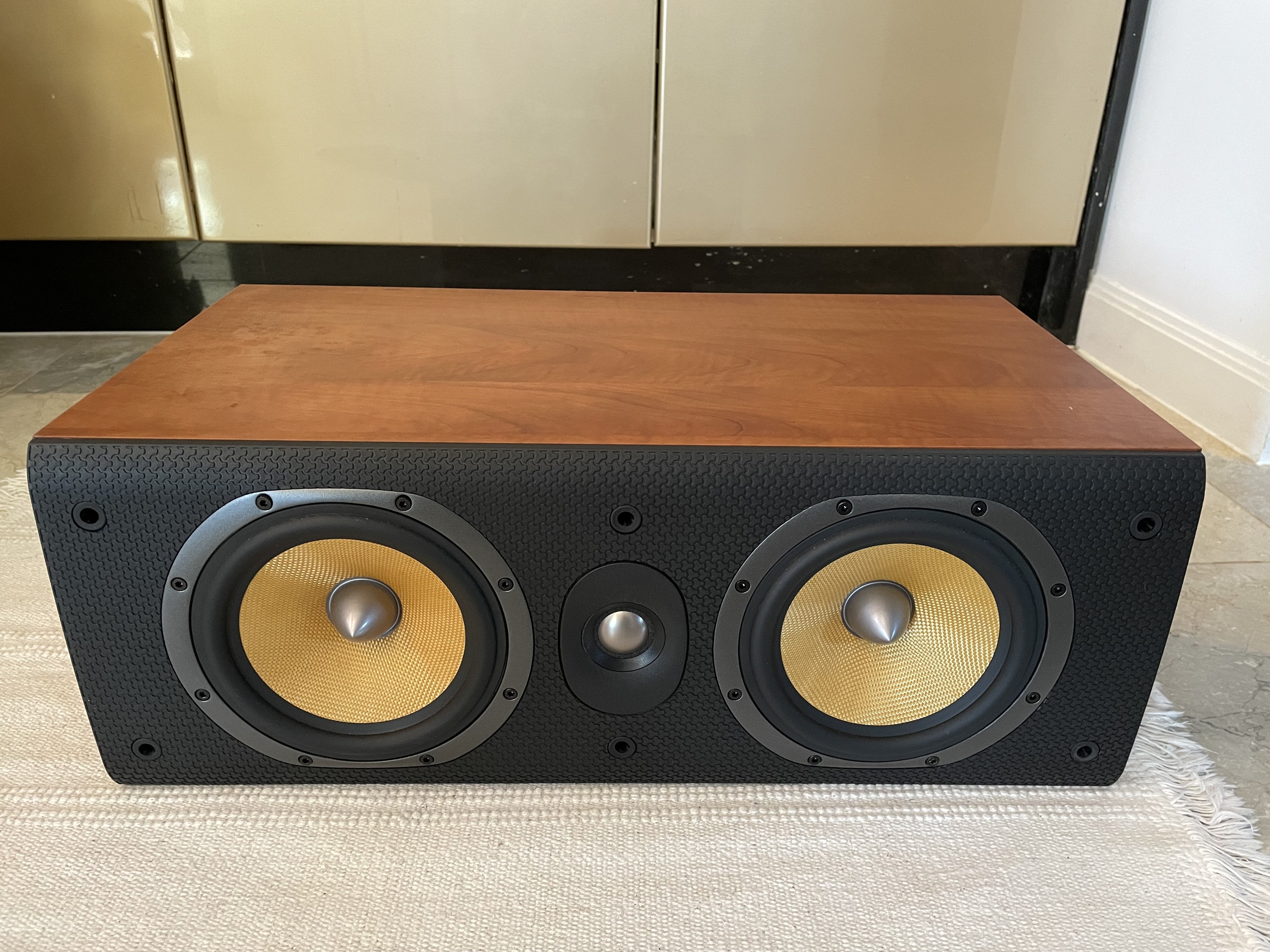Bowers and Wilkins B&W LCR 600 S3 Centre Speaker - Stereo, Home