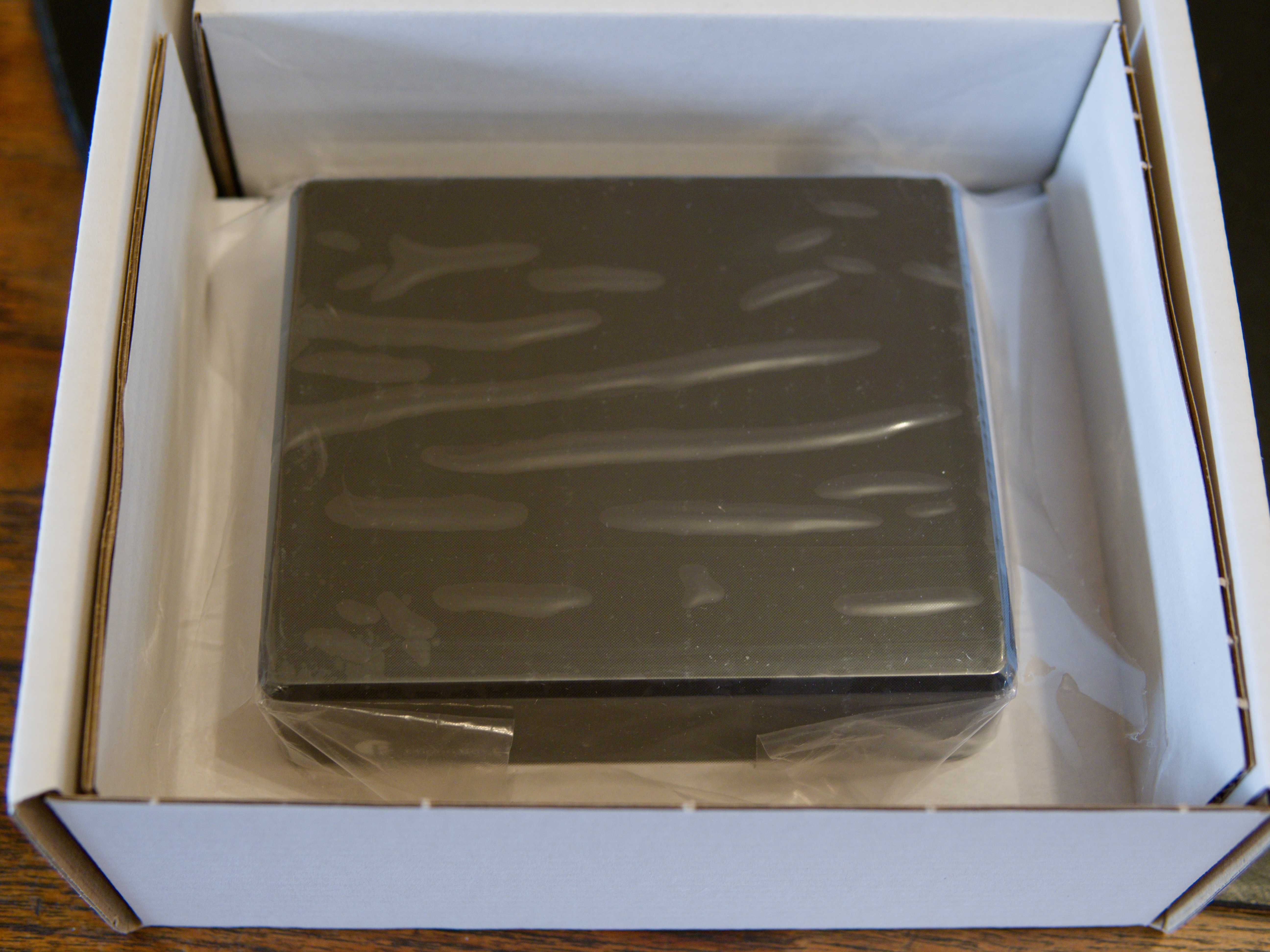 Pro-Ject Phono Box E phono preamp (BNIB)