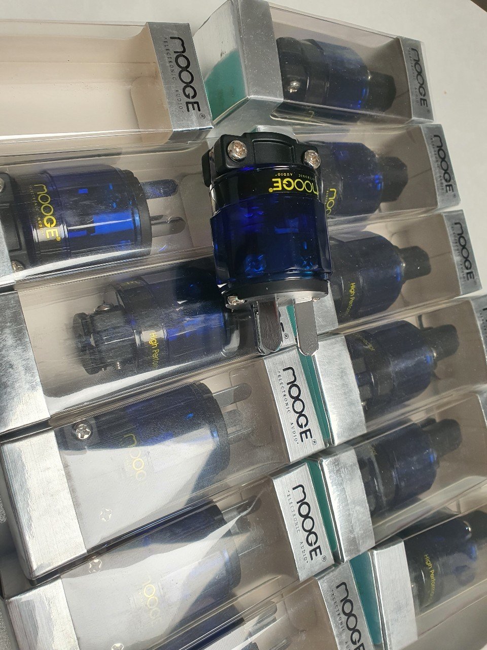 Au power plugs x 5 pairs