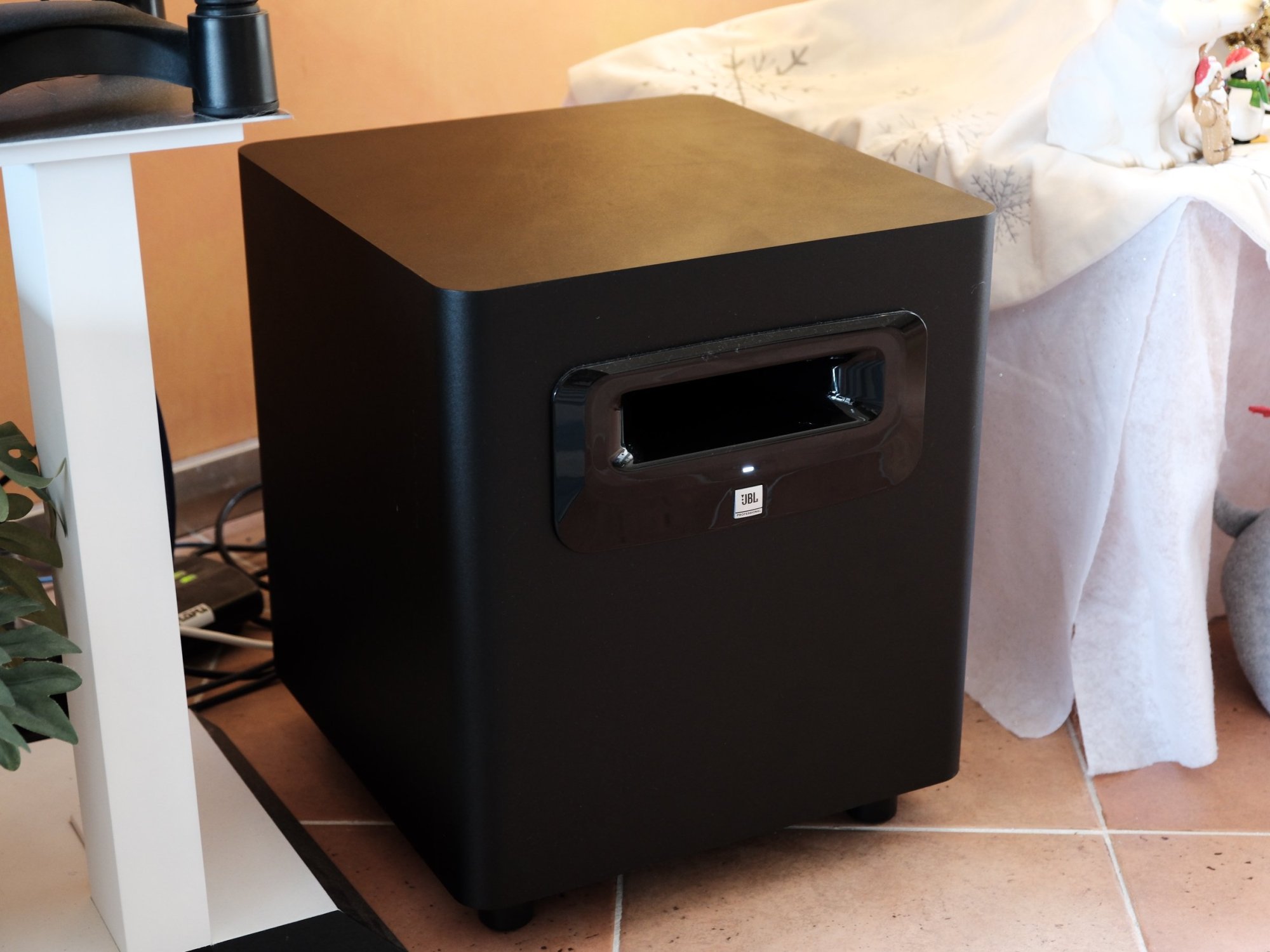 SOLD ELSEWHERE JBL LSR310S Studio Monitor Subwoofer 10 Inch ﻿ Stereo