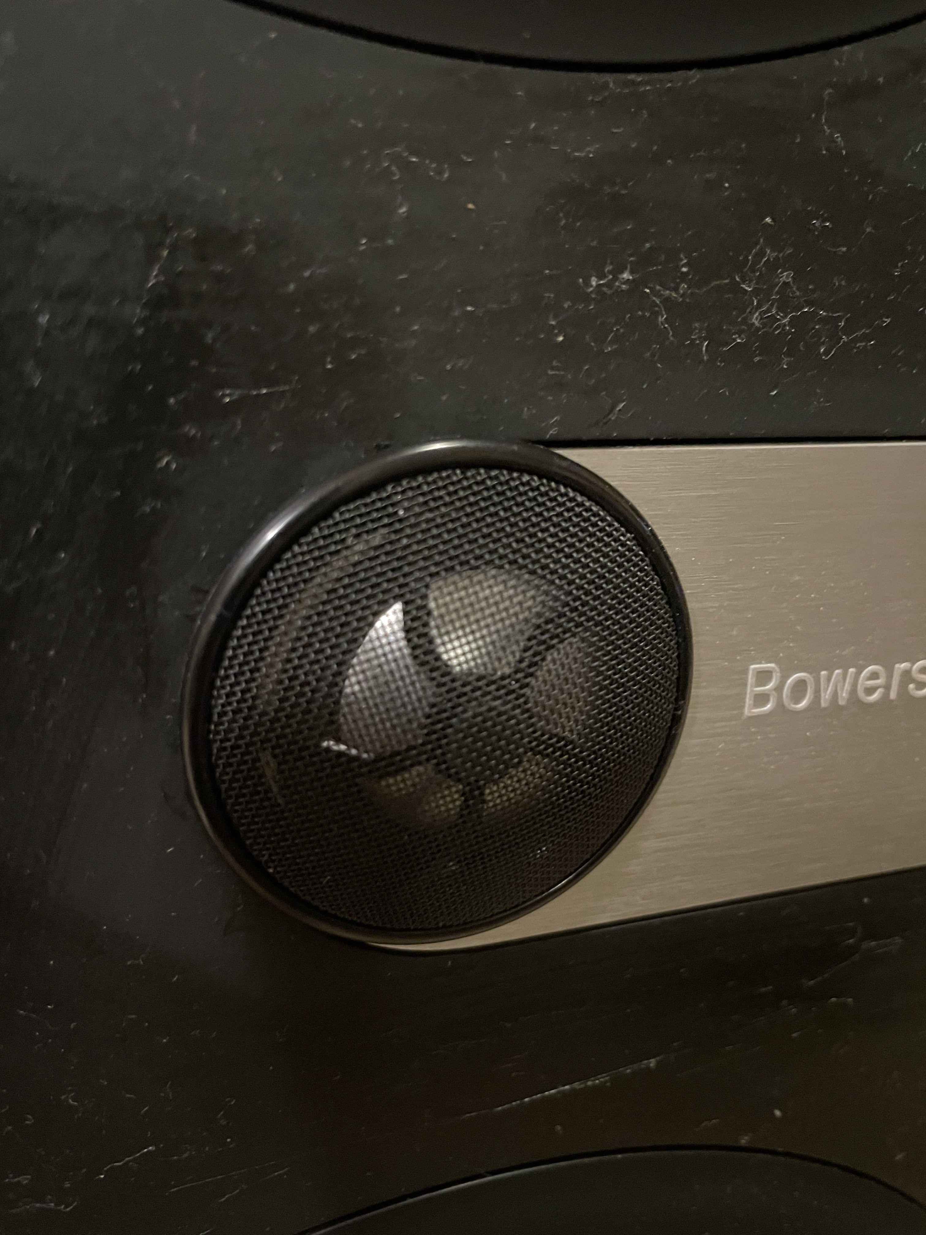 B&W Centre Speaker HTM61 - with tweeter guard