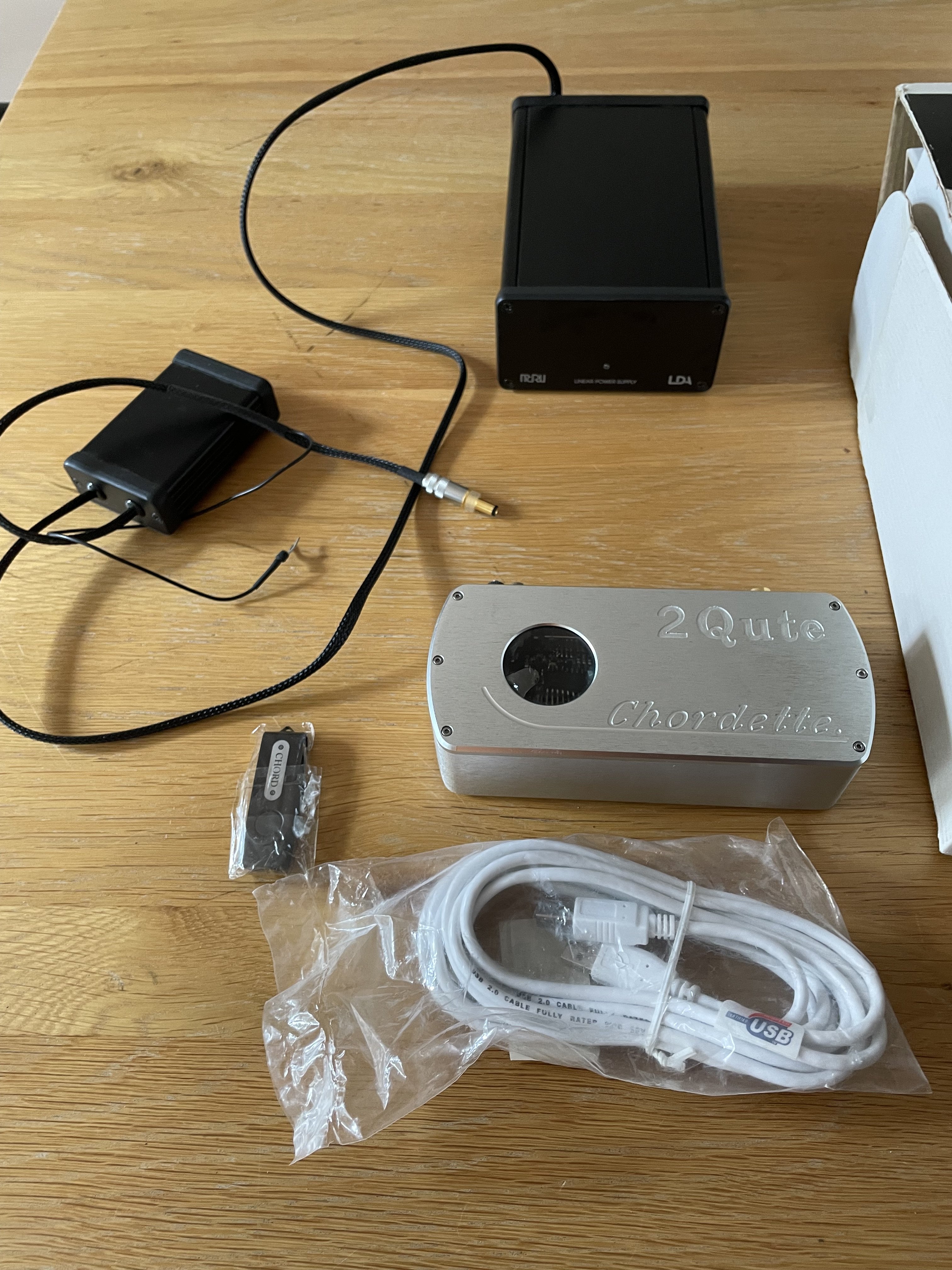 Chord 2Qute DAC and MCRU Linear power supply