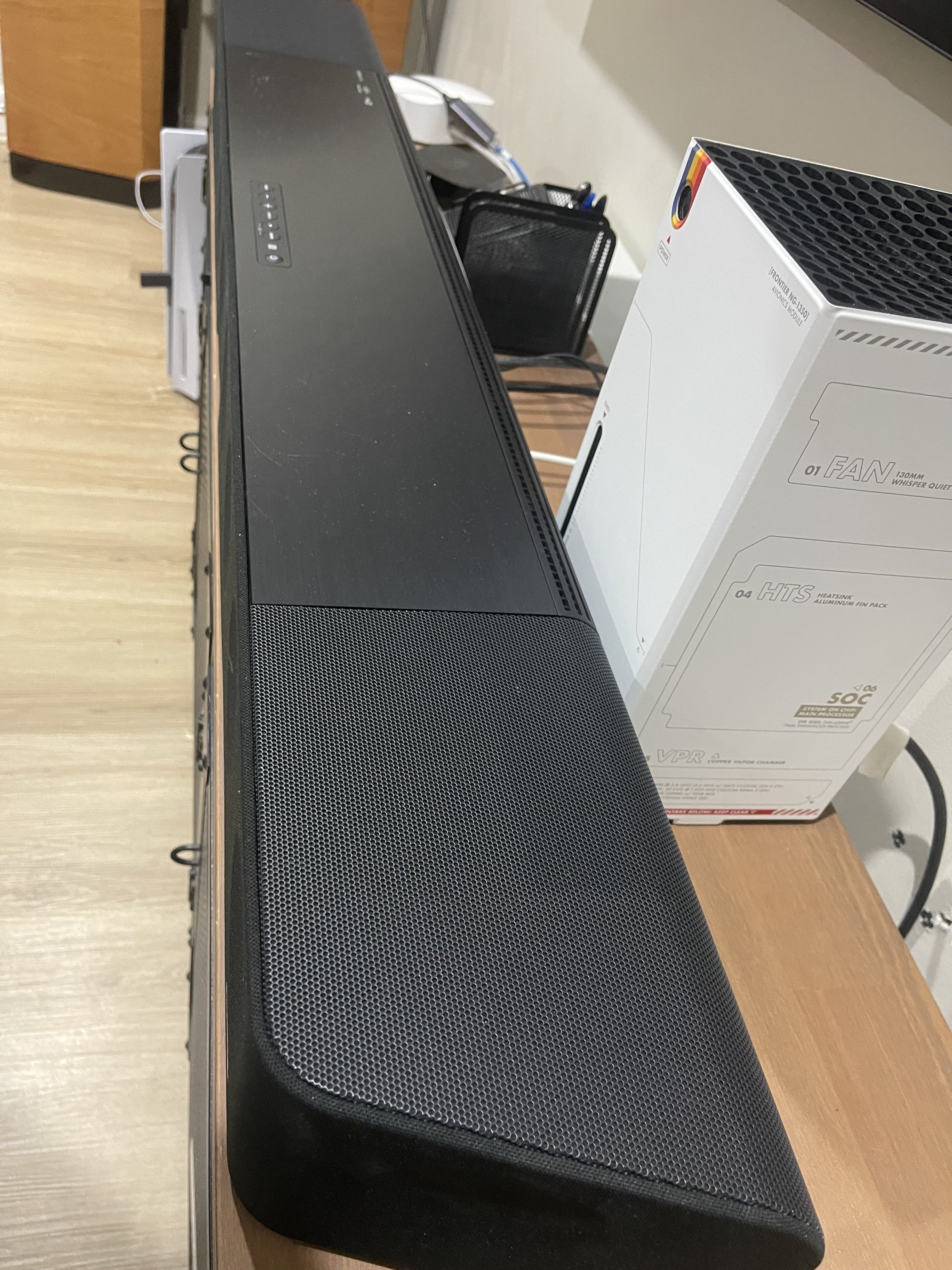 Sennheiser Ambeo Max Soundbar (1 week old)