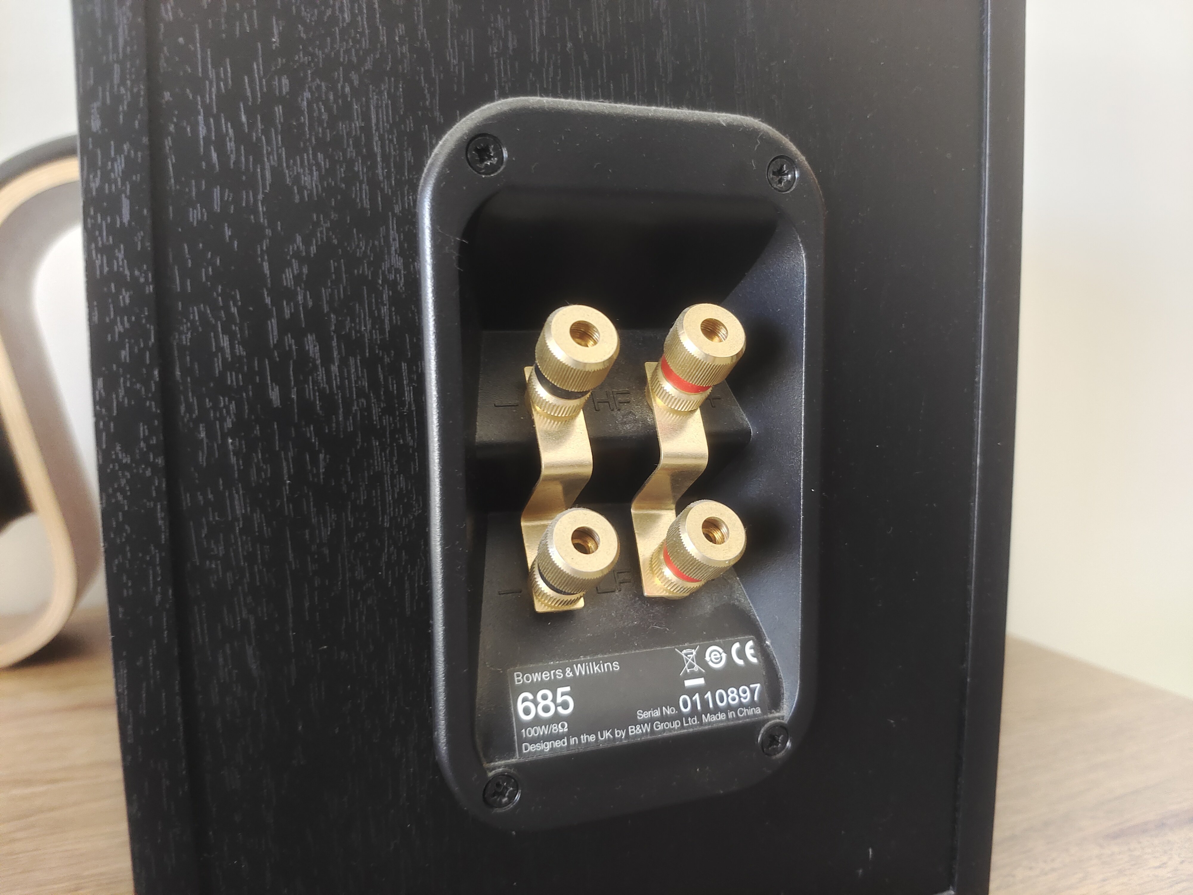 Bowers and Wilkins bookshelf (685) and centre (HTM62)