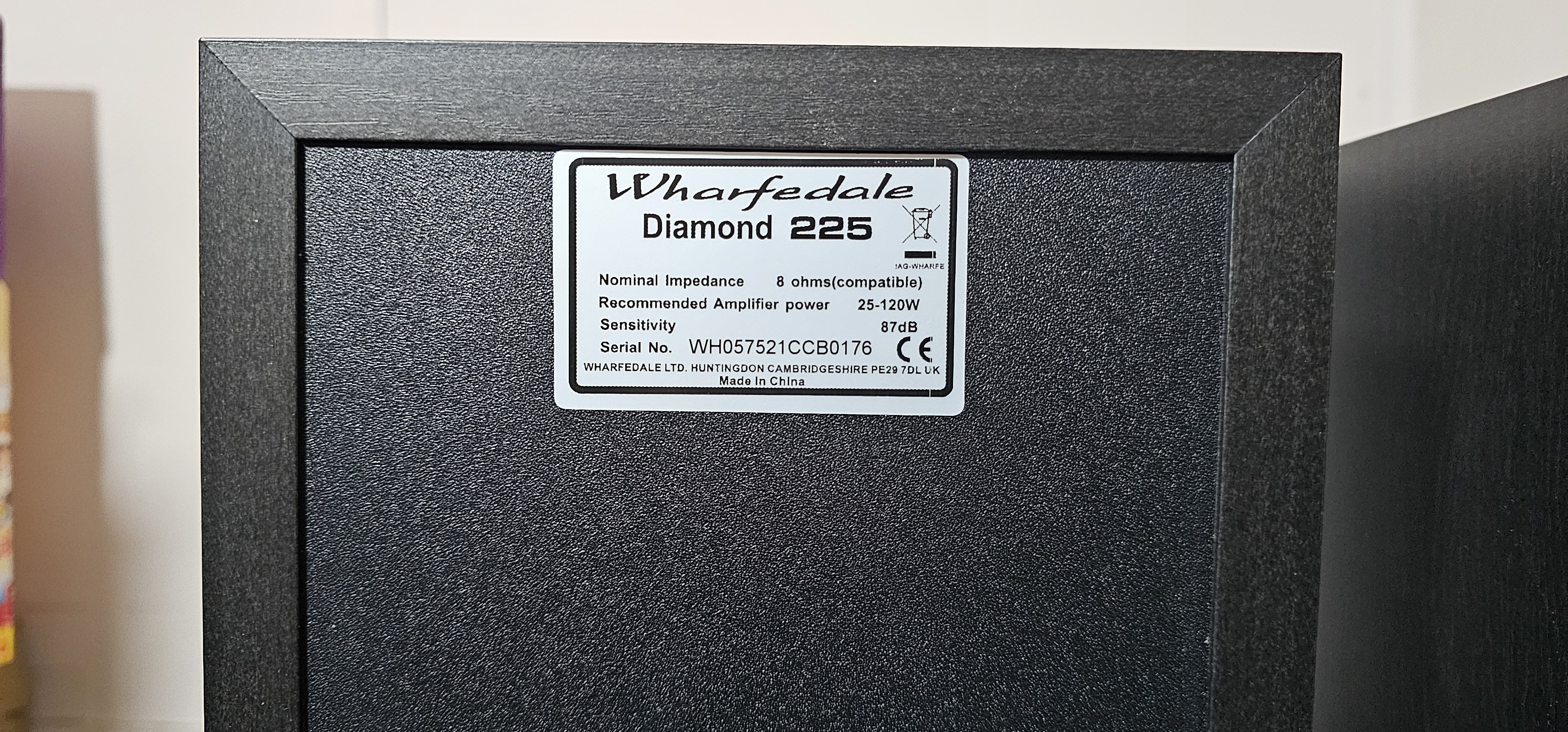 Wharfedale Diamond 225 Bookshelf speakers. ﻿ Stereo, Home Cinema