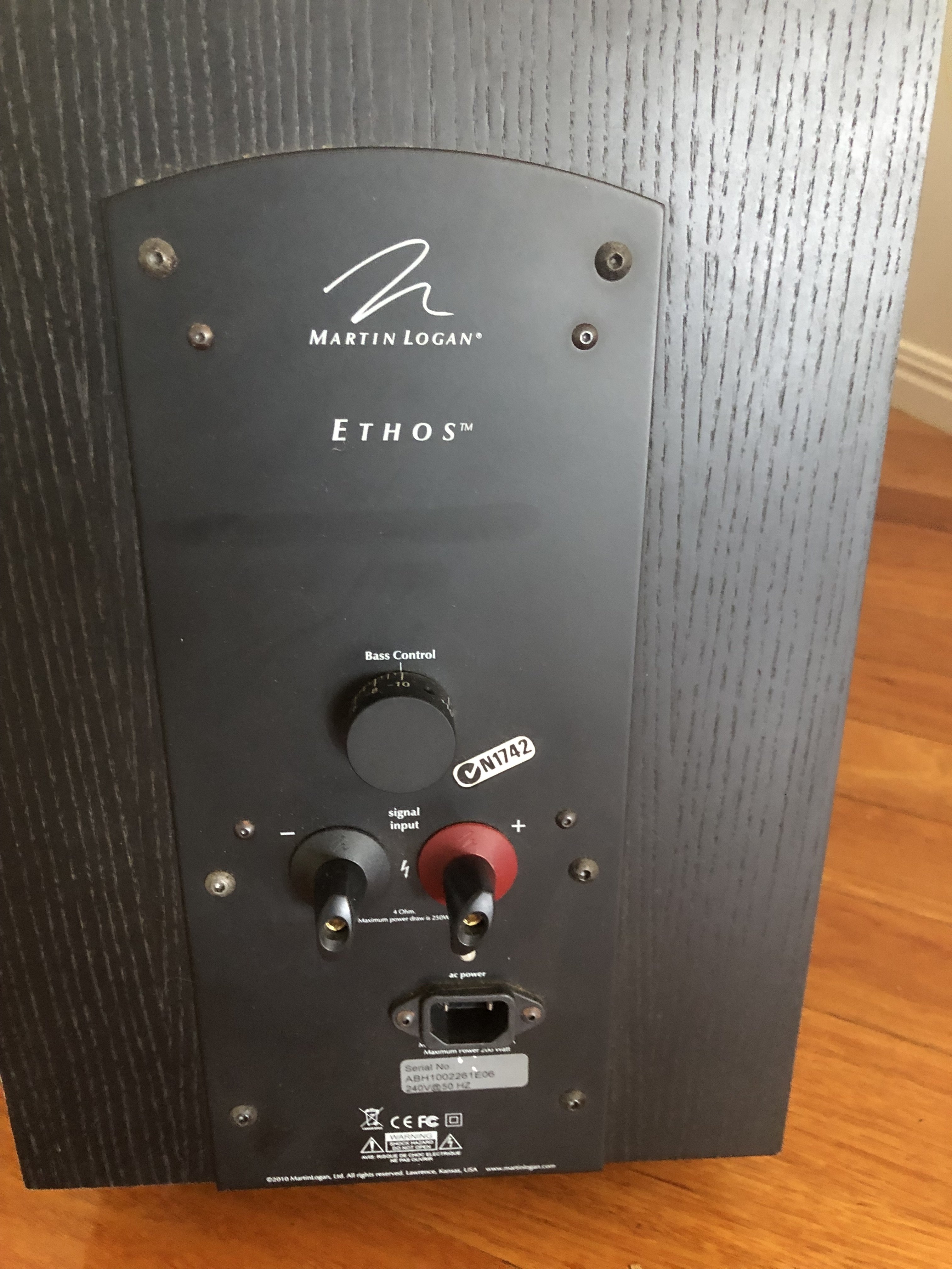 MARTIN LOGAN ETHOS