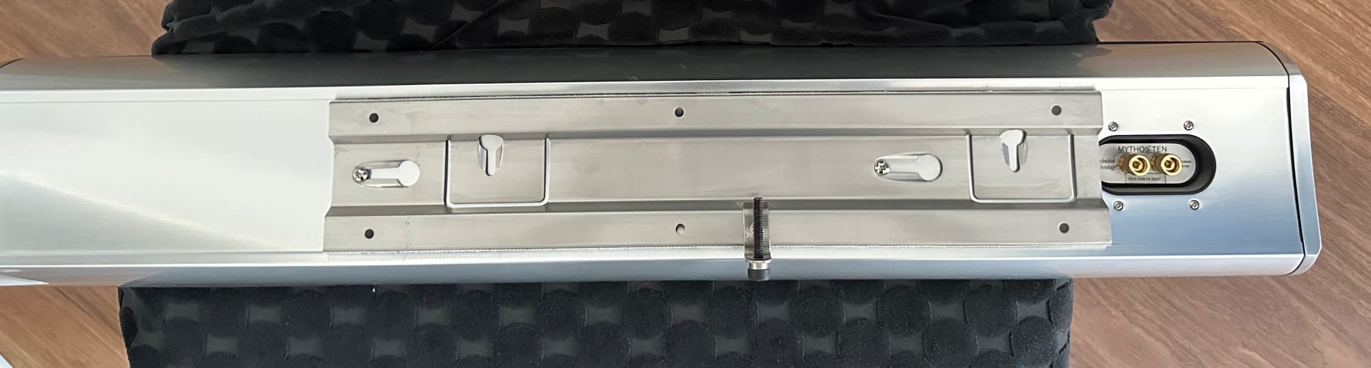 Mythos 10 rear view.jpg