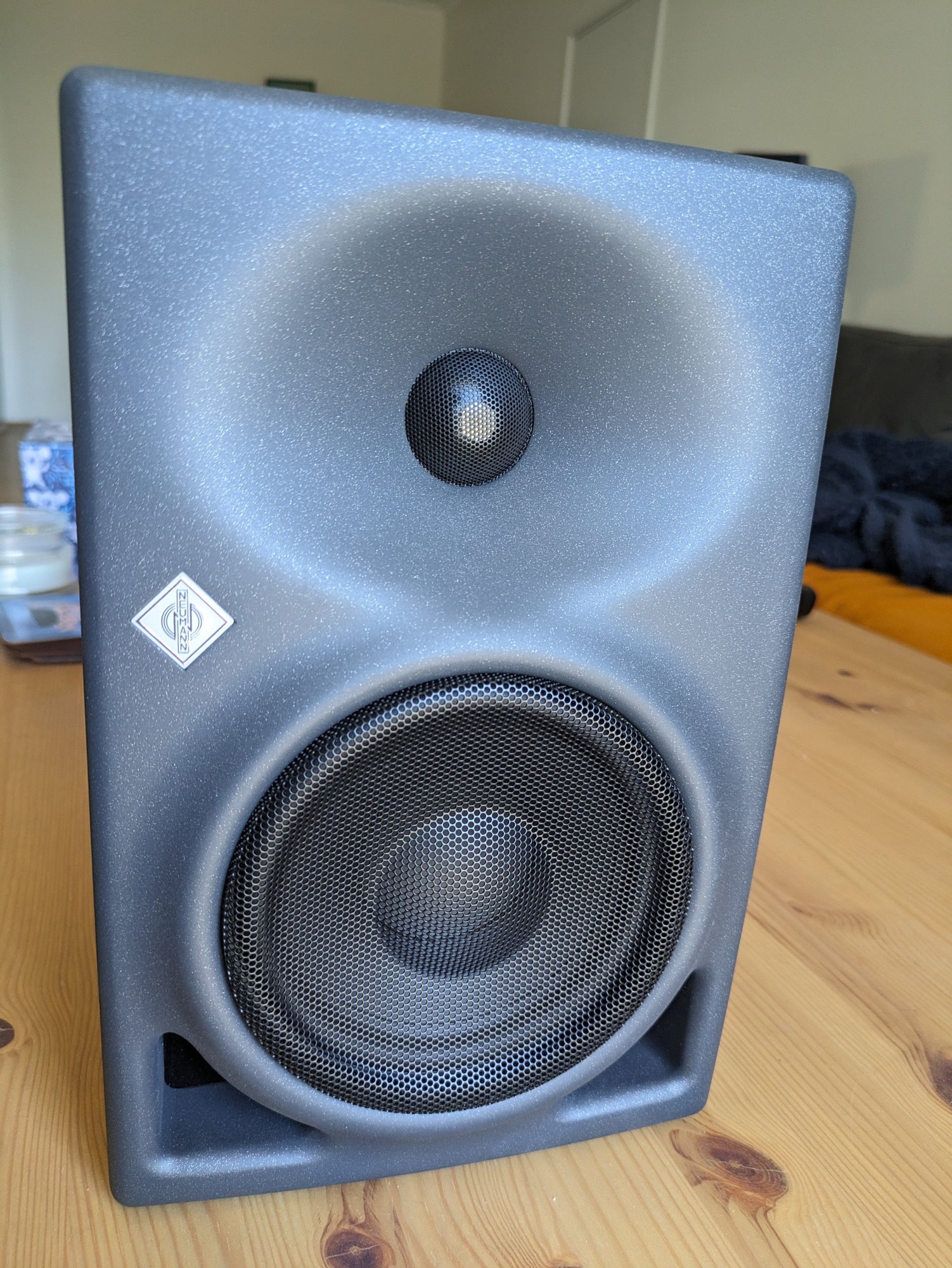 Neumann KH120 nearfield active monitor speaker ﻿ Stereo, Home Cinema, Headphones Components