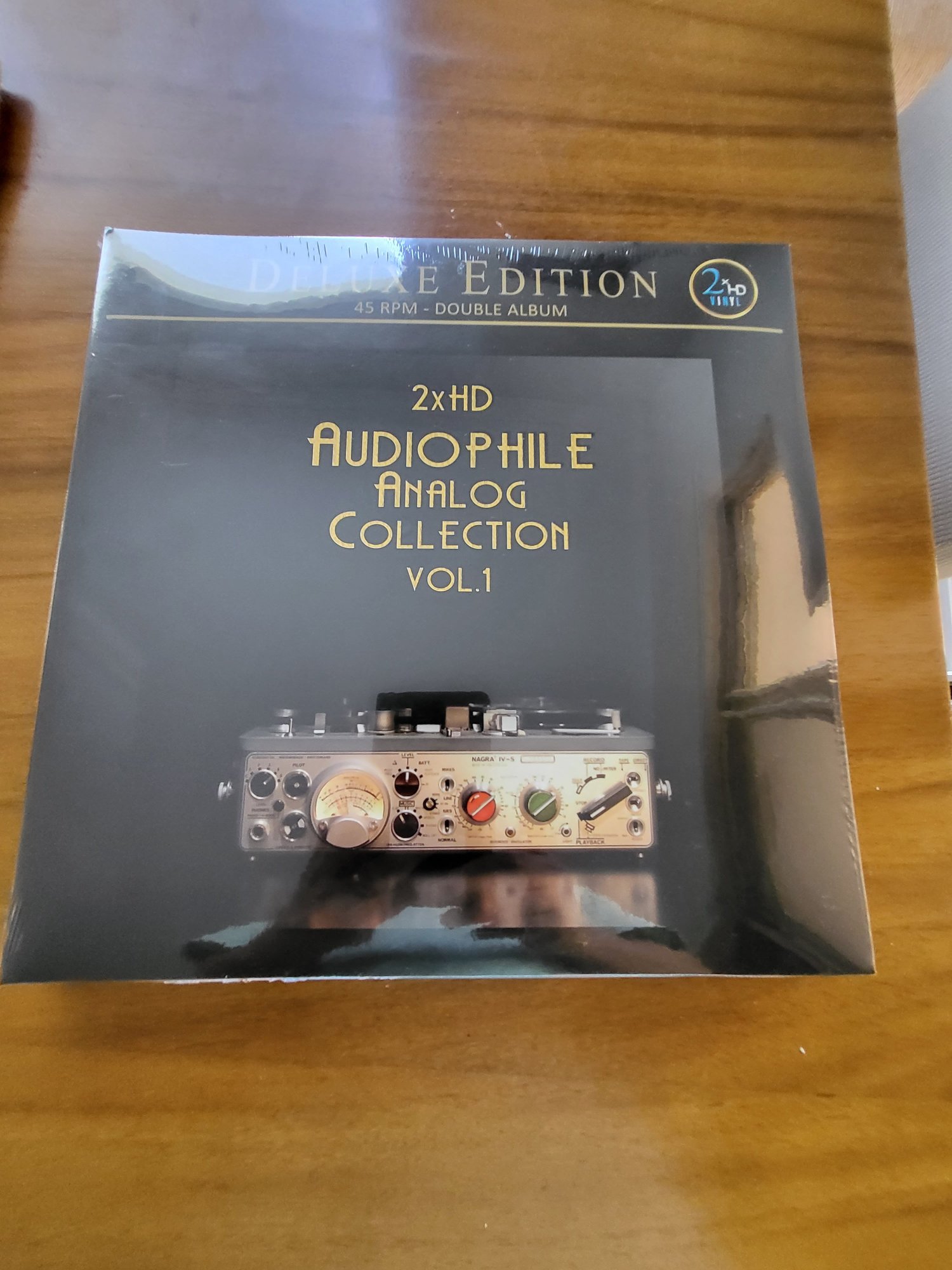 AUDIO VOLUME 1 1.jpg