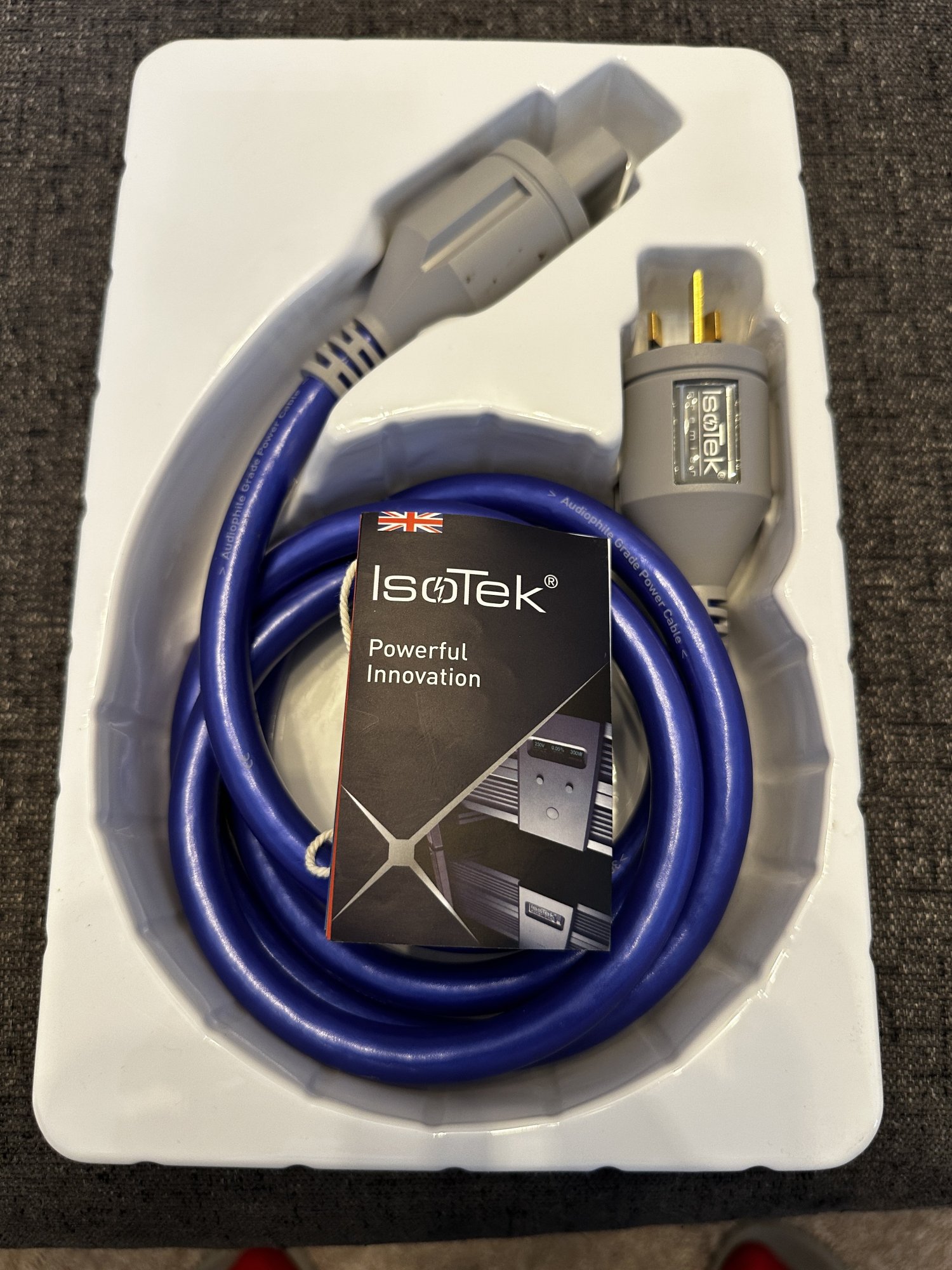 Isotek EVO Premier C15 Power Cable ﻿ HiFi and Cinema Cables & Accessories
