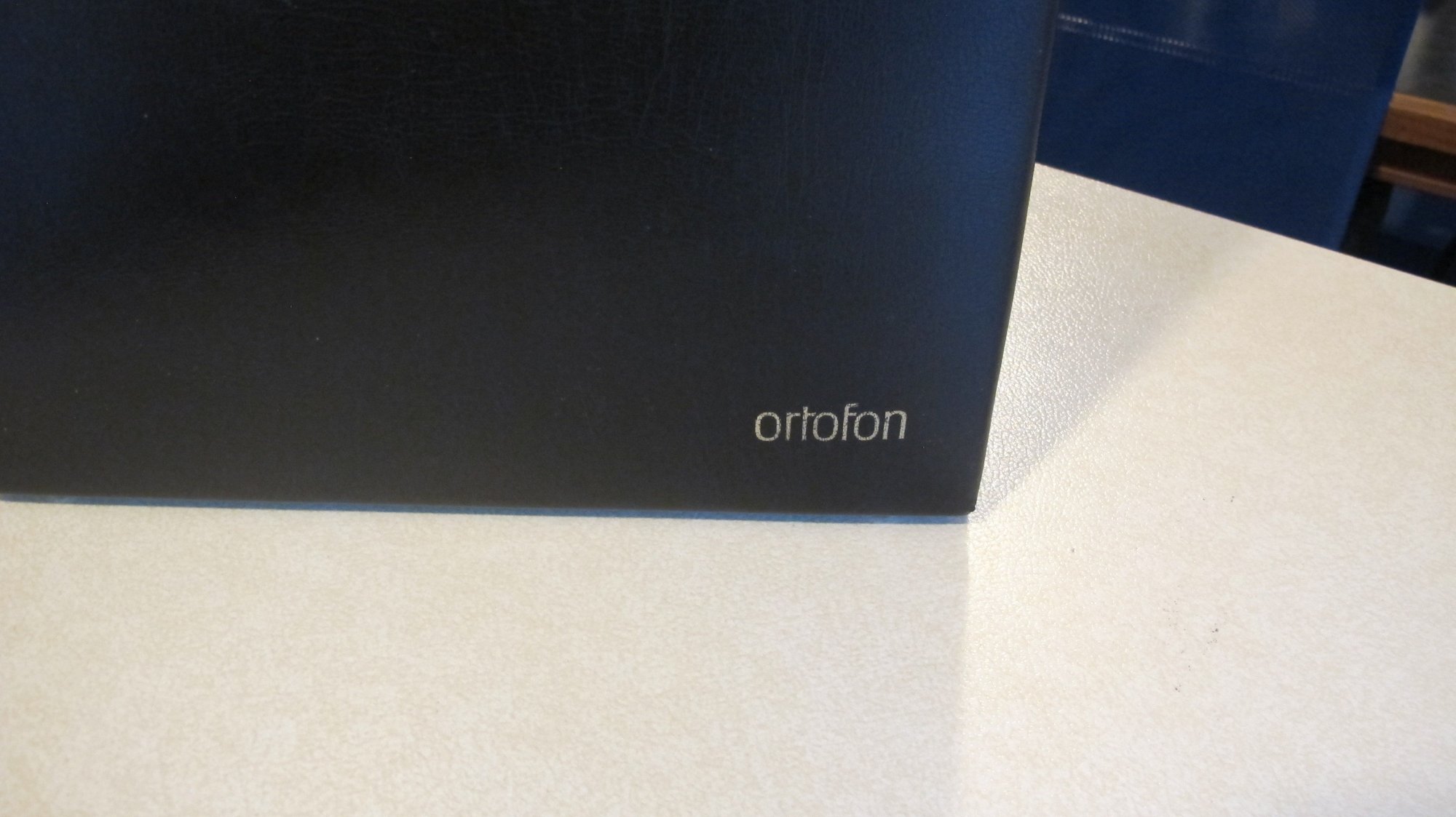 ORTOFON BRIEF CASE 004.JPG