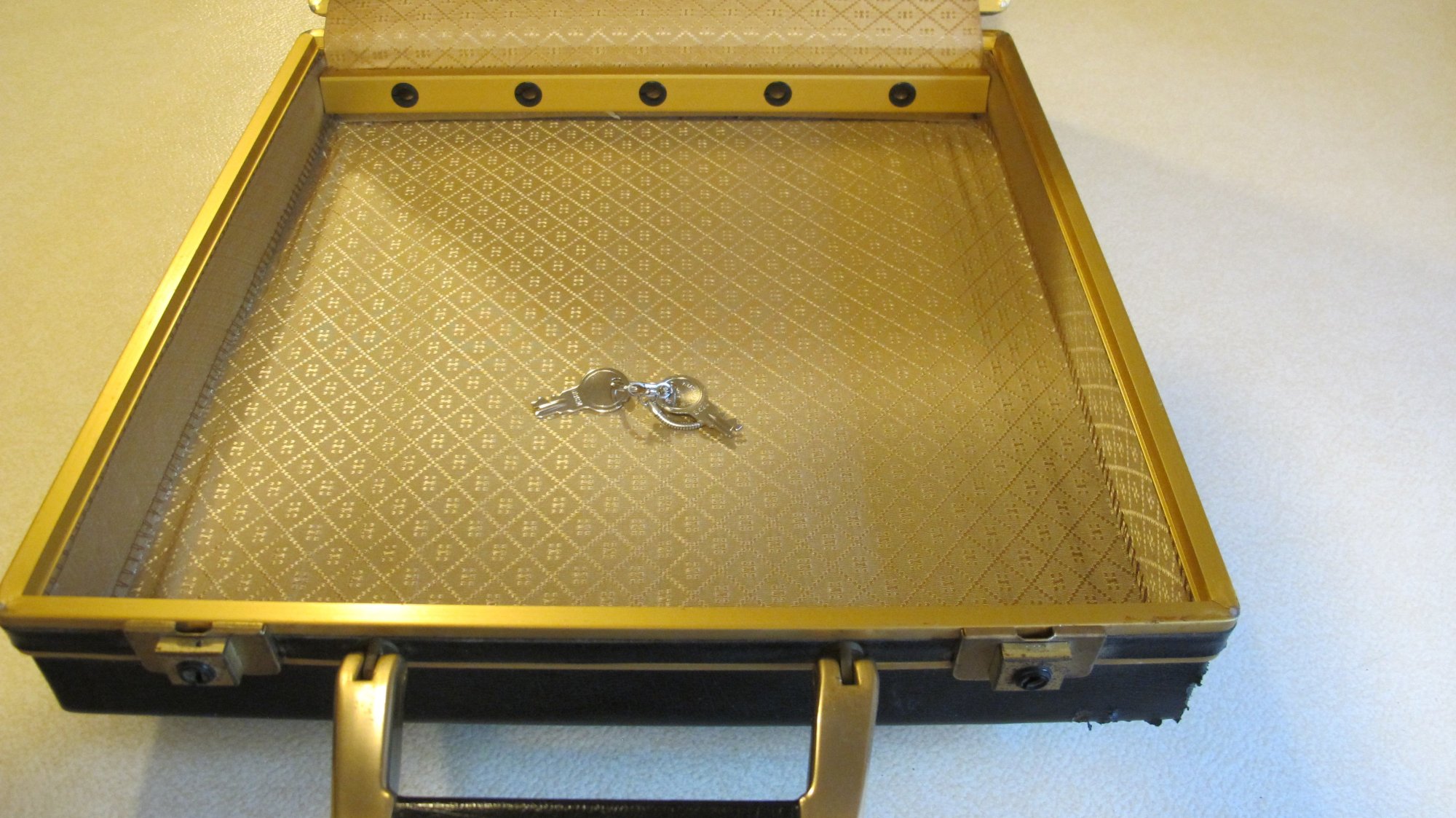 ORTOFON BRIEF CASE 006.JPG