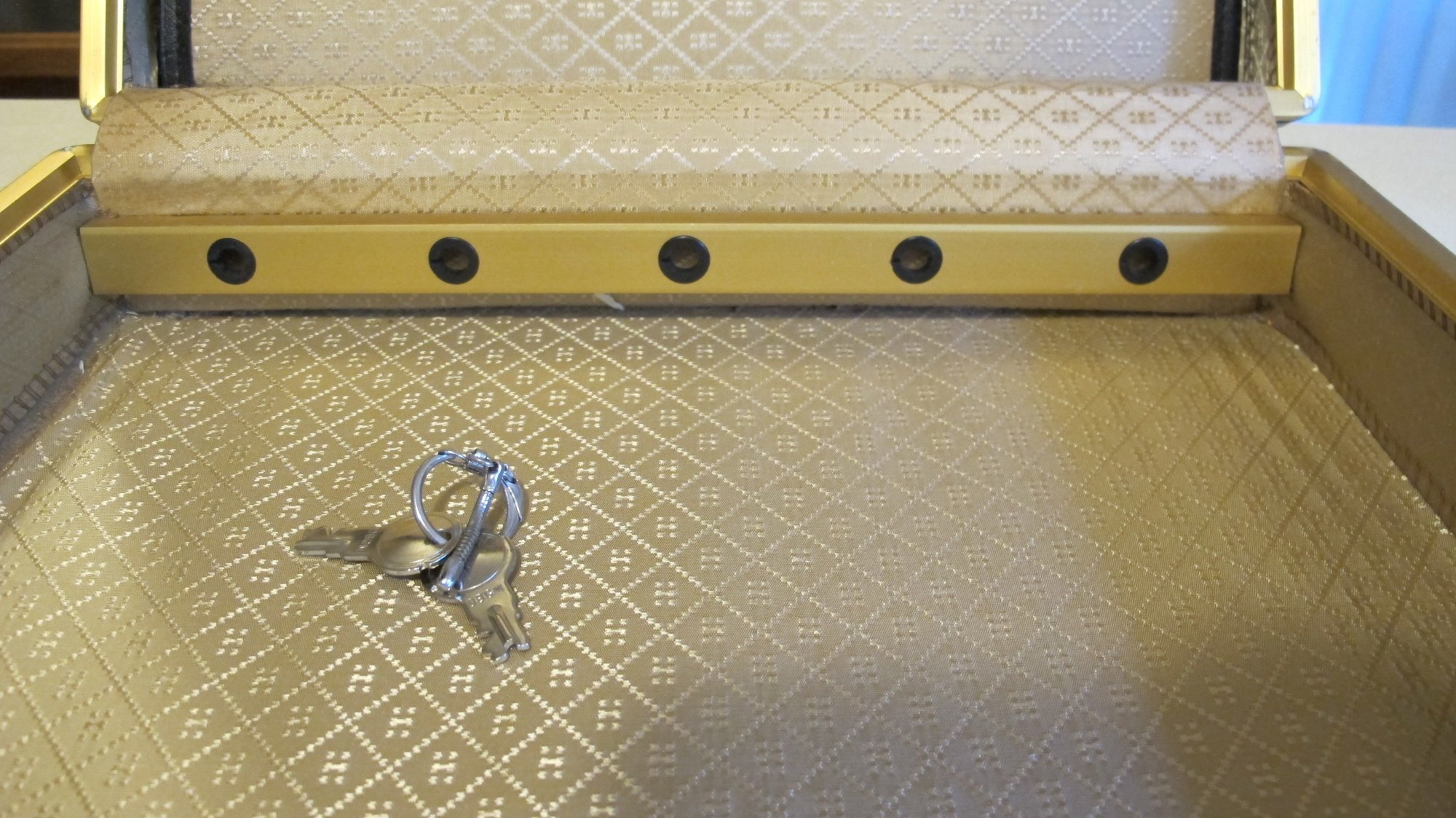 ORTOFON BRIEF CASE 010.JPG