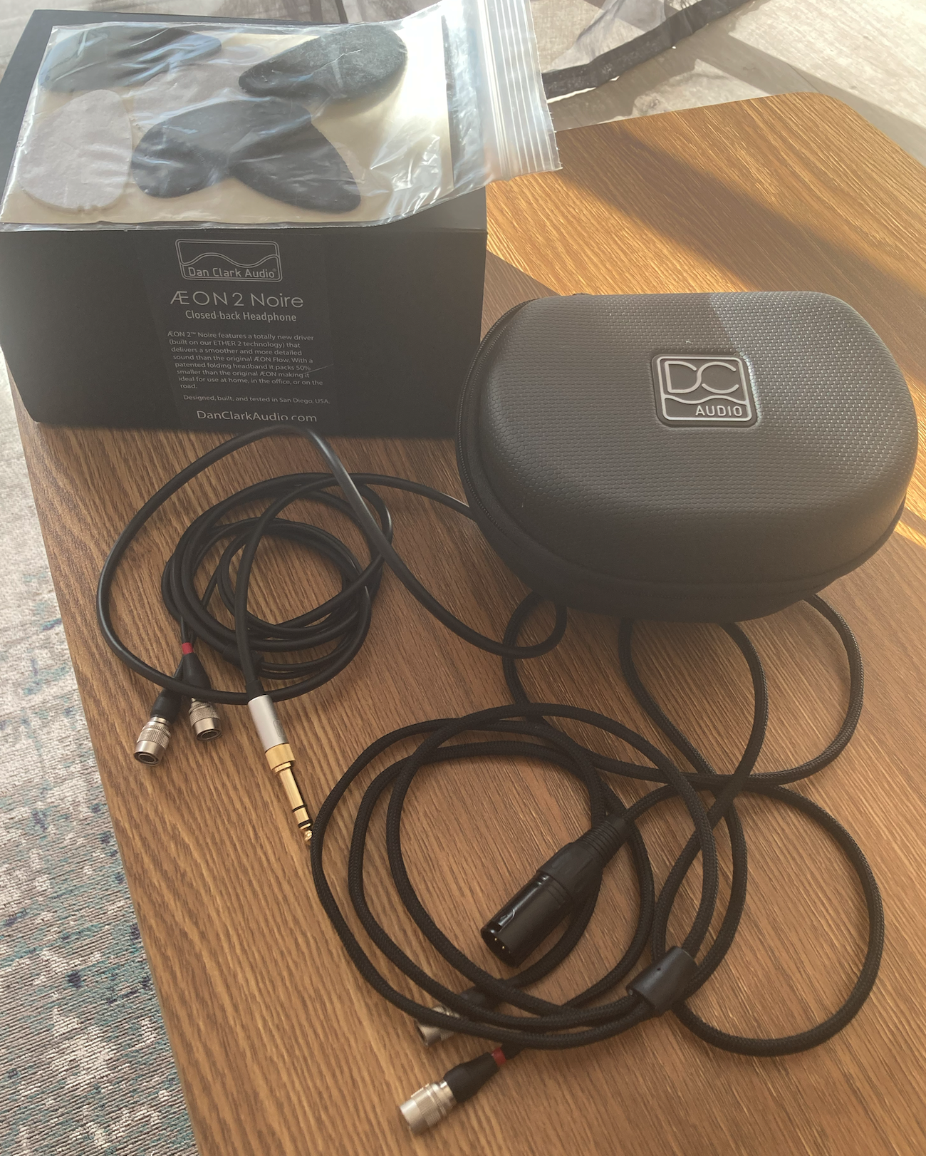 Dan Clark Aeon 2 Noire Closed Back with balanced cable