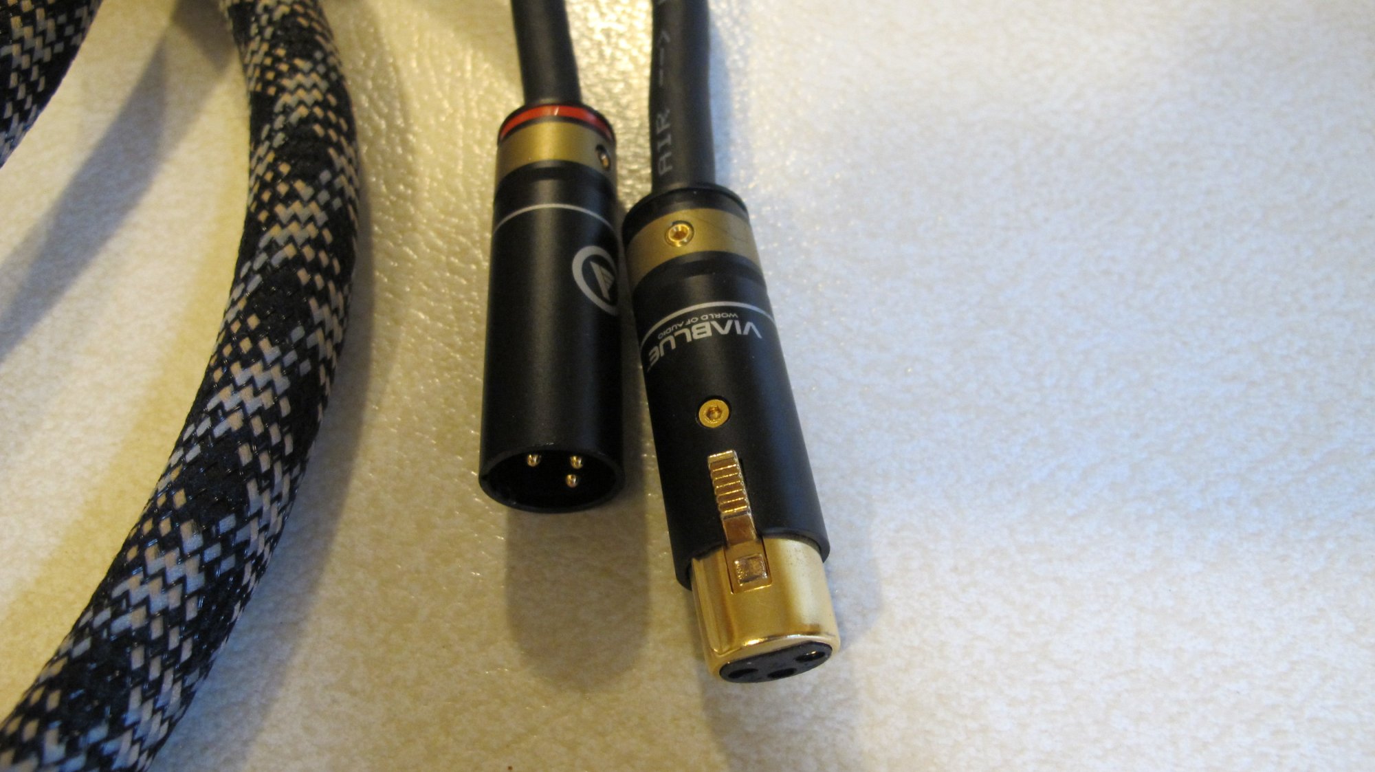 VIABLUE XLR 002.JPG
