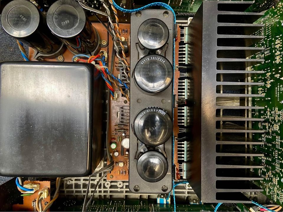 Sony TA-F555ESR integrated amplifier AKA TA-F830ES ToTL 100V
