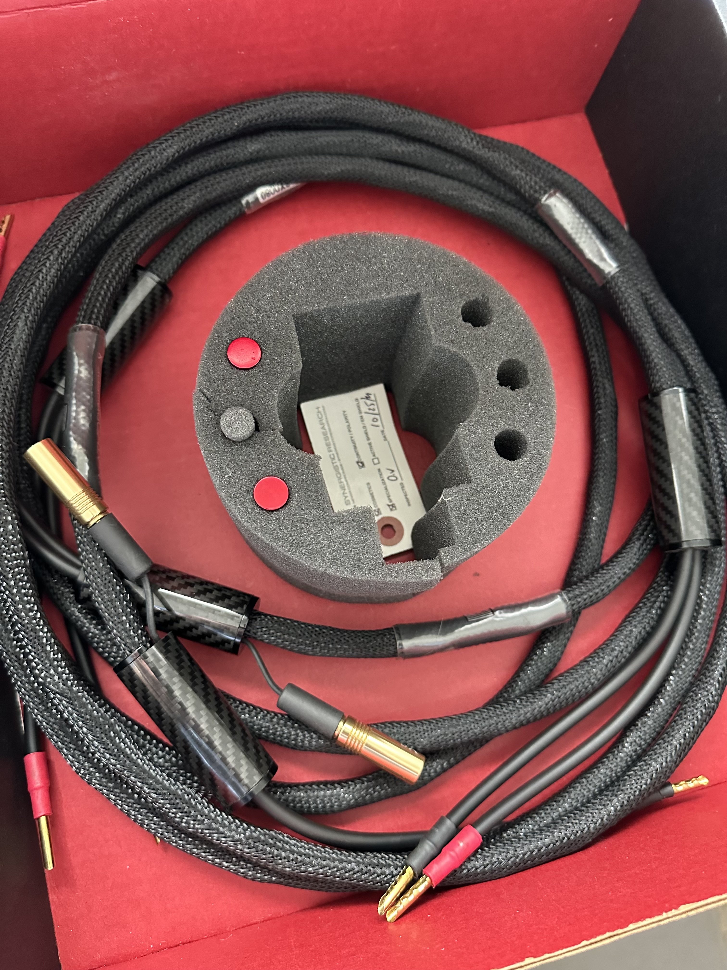 Synergistic Research 3m Atmosphere X speaker cables/bananas ﻿ HiFi