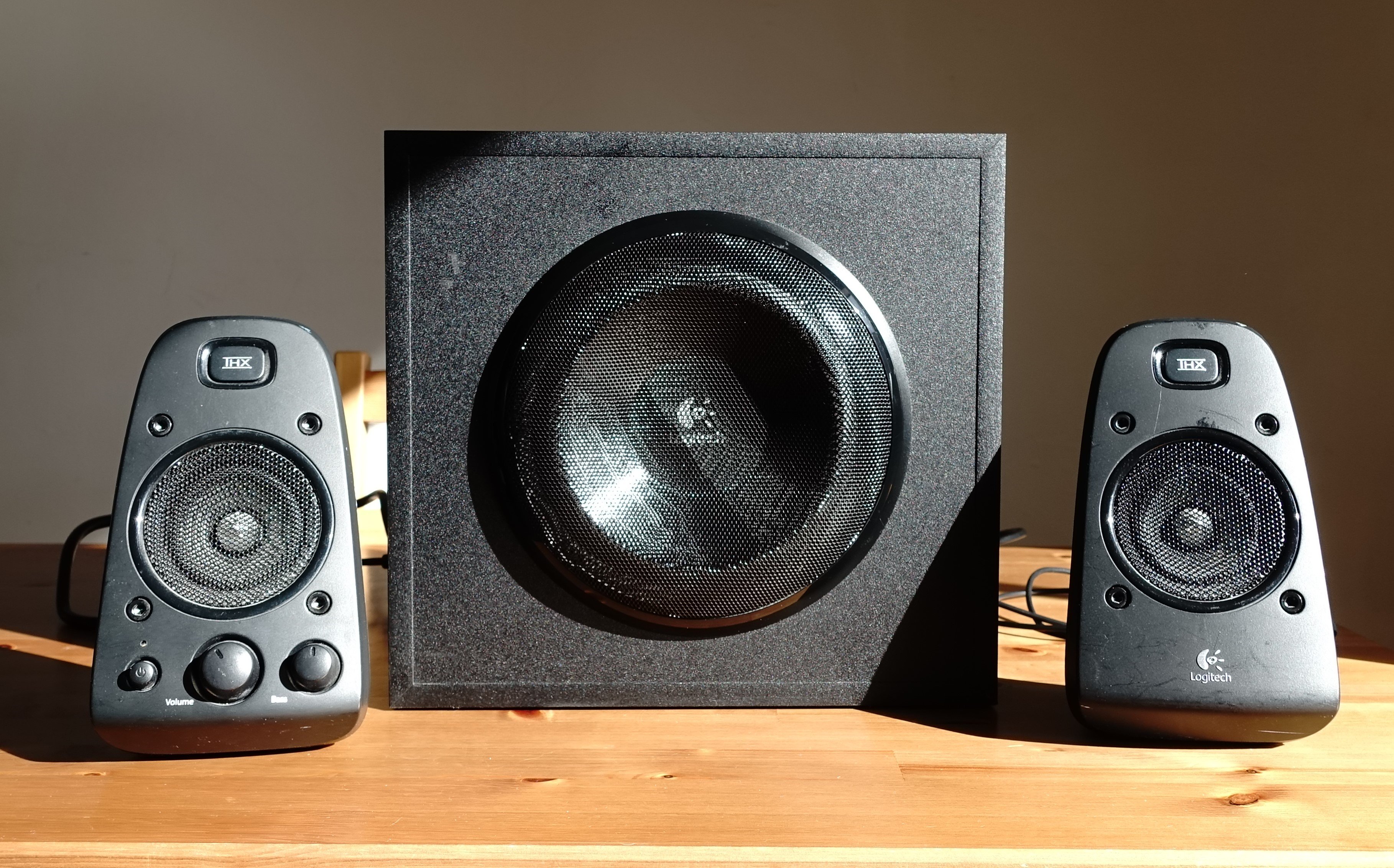 Logitech Z623 Speaker System (Multimedia) - Computers & Related - StereoNET