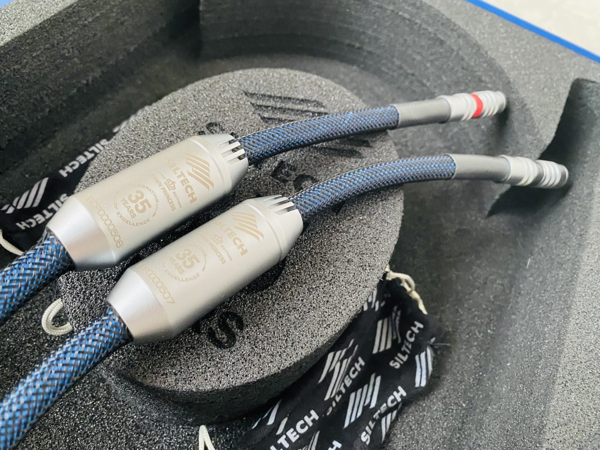 Siltech Cables Crown Princess 35th Anniversary Interconnect Cables (RCA