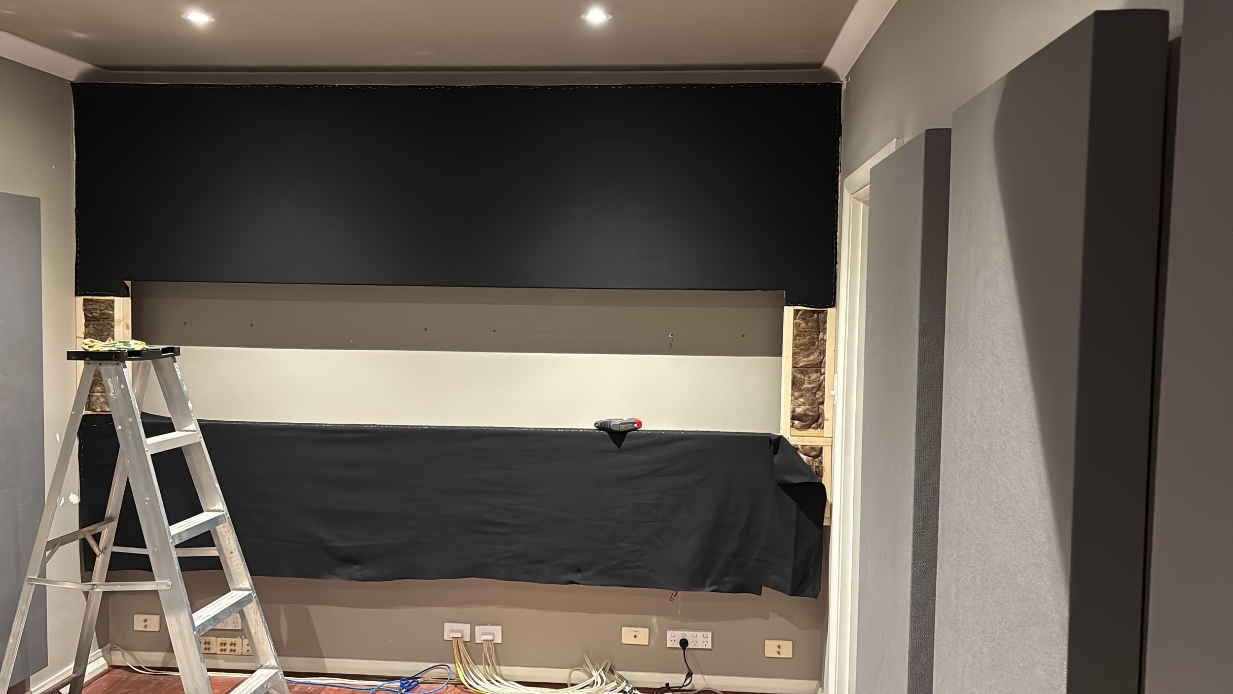 Building a false wall for an acoustically transparent screen. - Room ...
