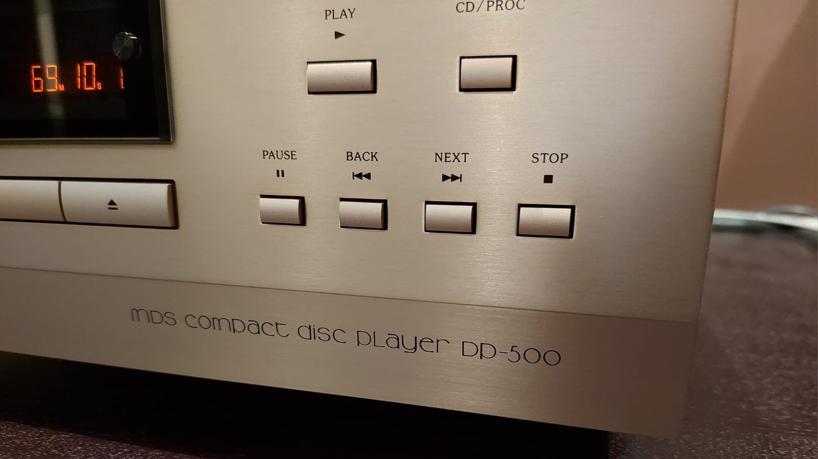 Accuphase DP500 CD Player |﻿ CD/SACD Players & Transport