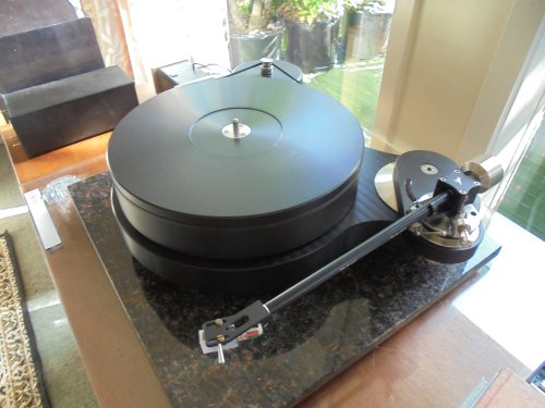 TW Acustic Raven One Turntable and Tonearm Package
