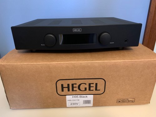 Hegel Music Systems H95 Integrated Amplifier (Solid State)