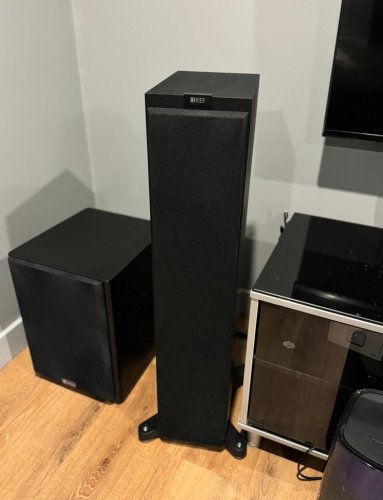 KEF Q550 Floorstanding Loudspeakers
