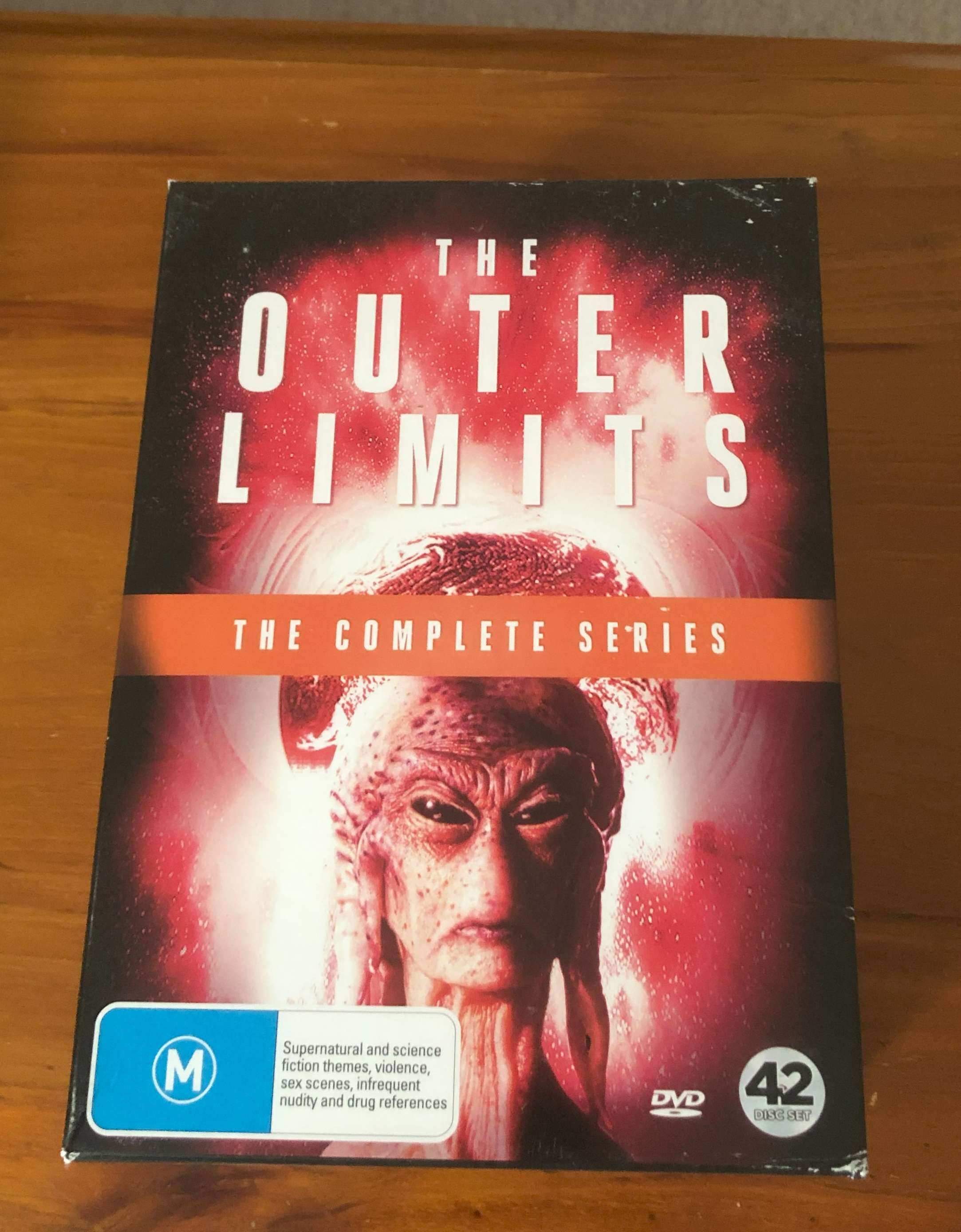 The Outer Limits Complete Series 1995 - 2002 DVD - Blu-ray / DVD