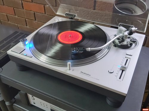 Technics SL1200GR Made in Japan Turntable - Turntables