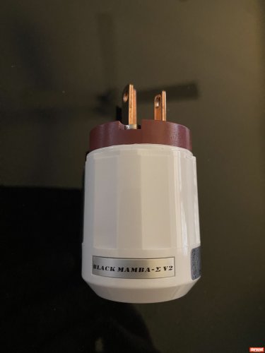 Oyaide P-004 Power Plug (USA)
